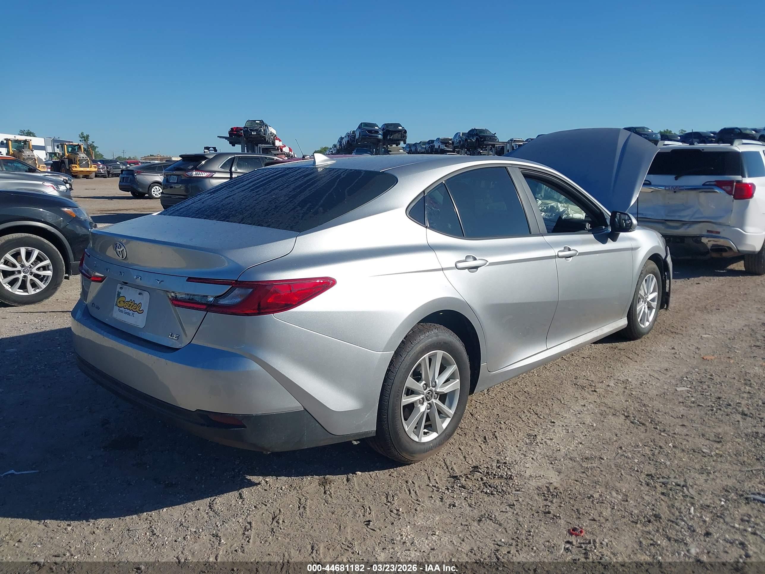 TOYOTA CAMRY image 4