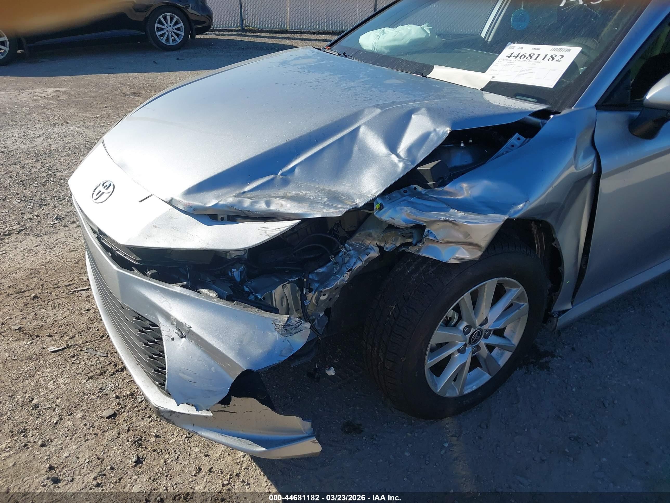 TOYOTA CAMRY image 6
