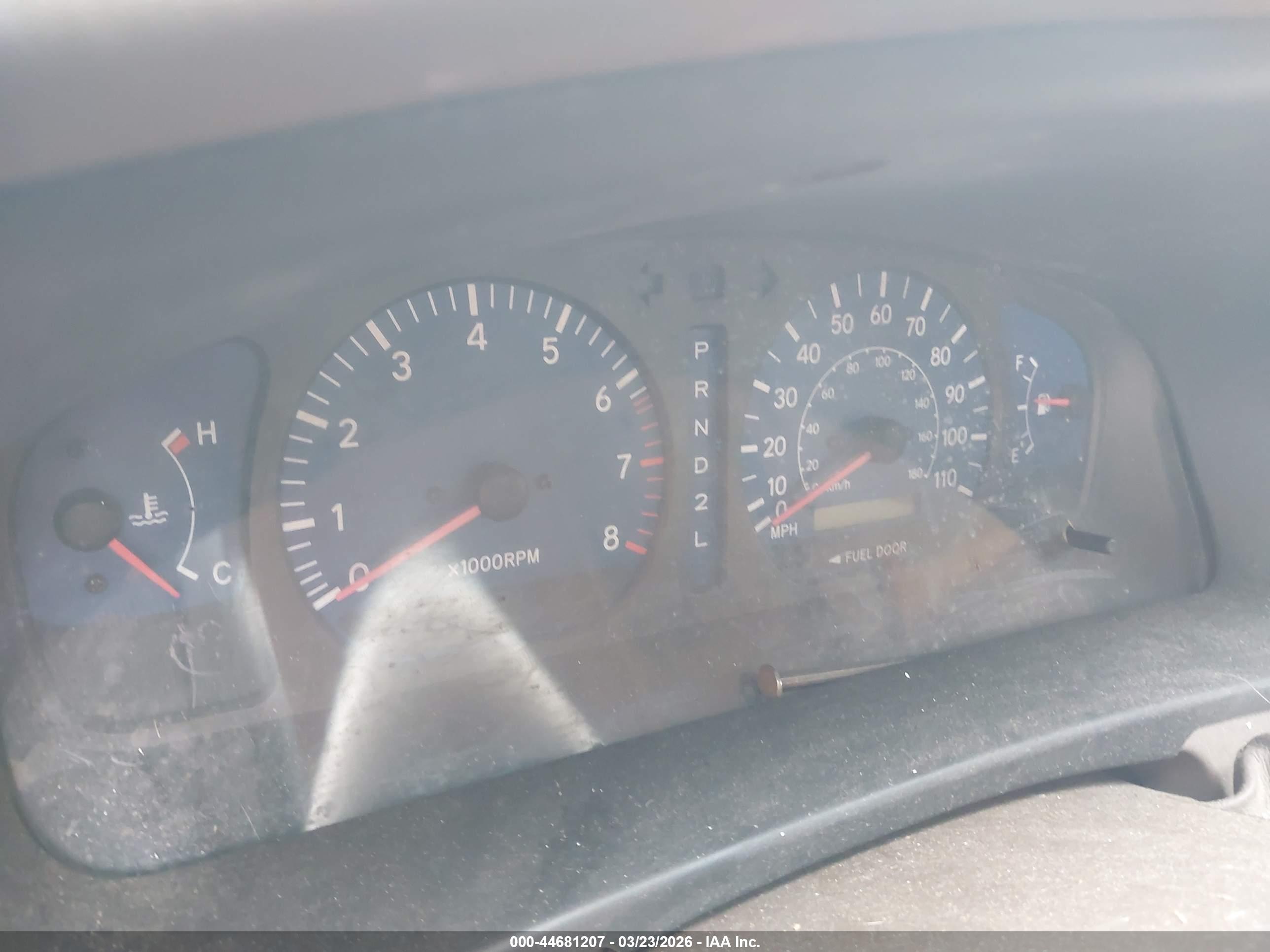 TOYOTA SIENNA image 7