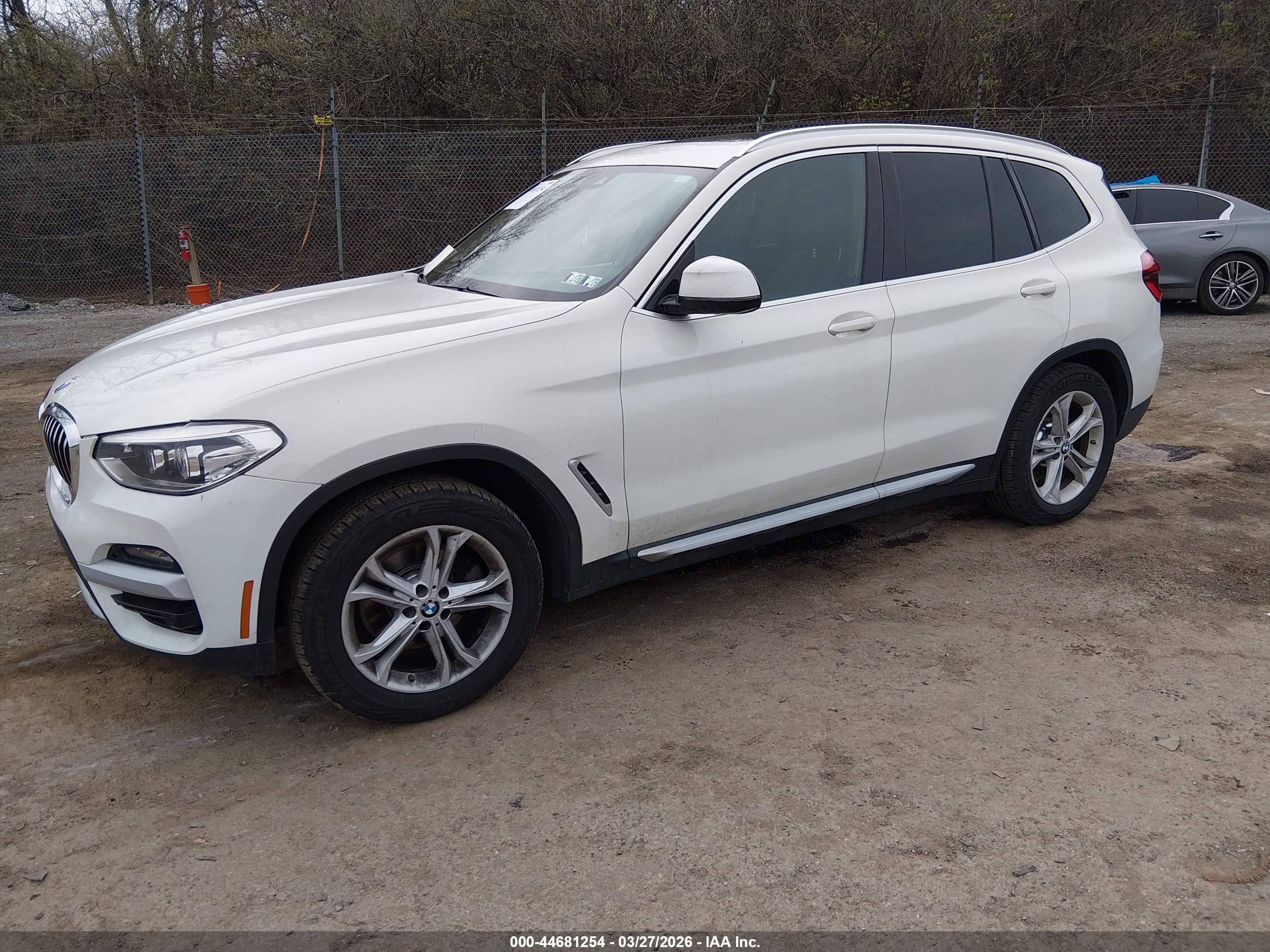 BMW X3 image 2