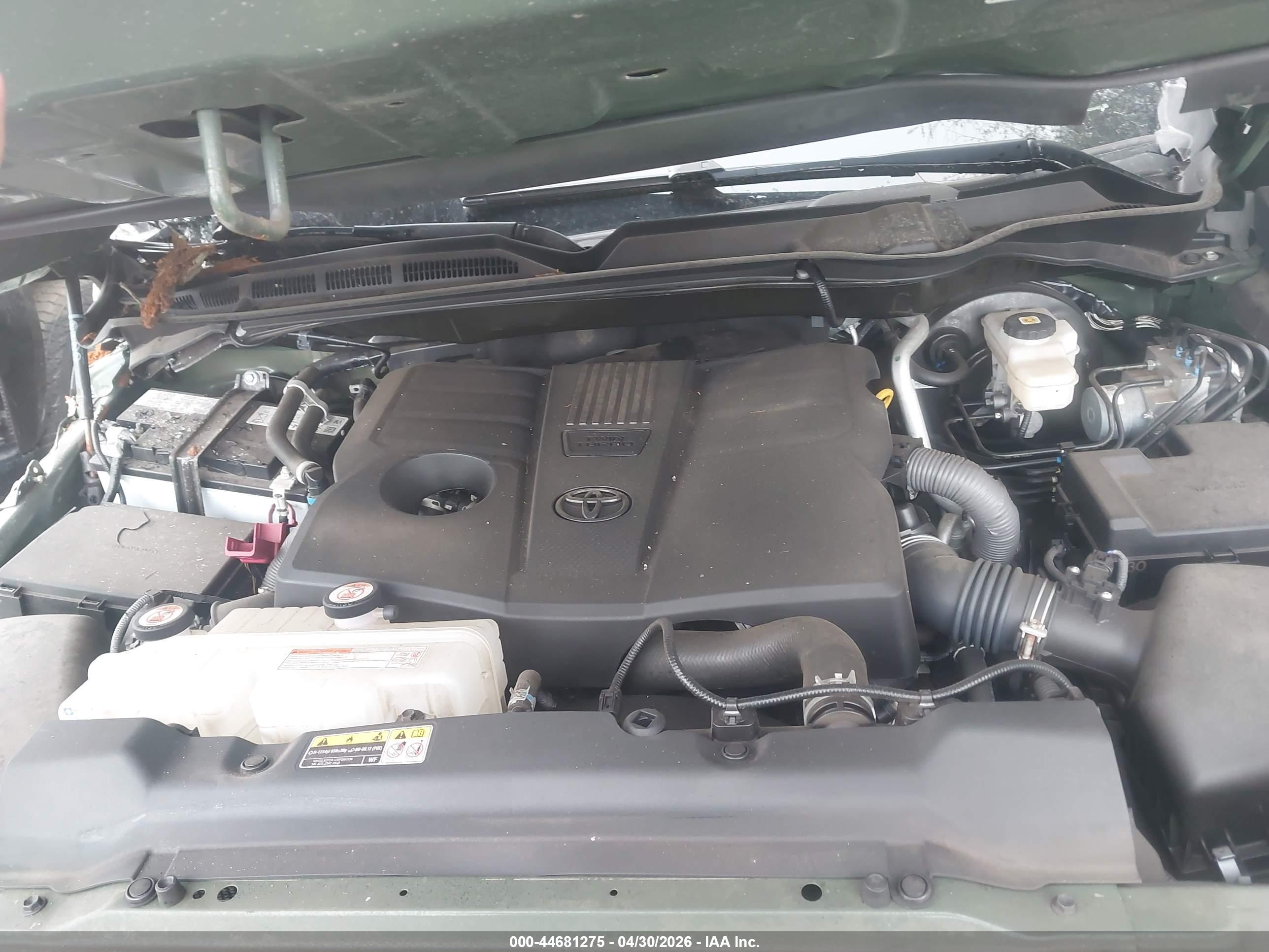 TOYOTA TUNDRA image 10