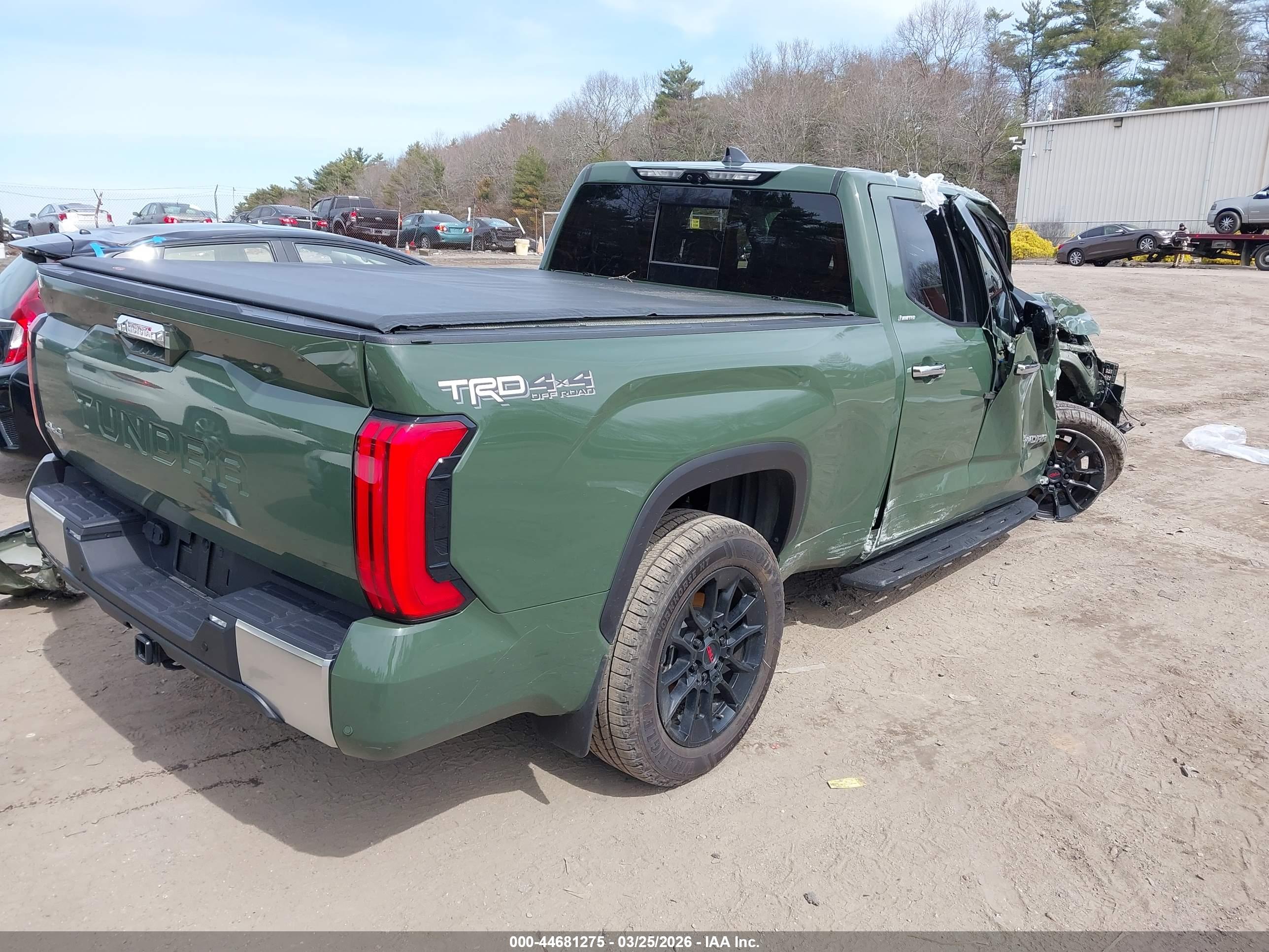 TOYOTA TUNDRA image 4