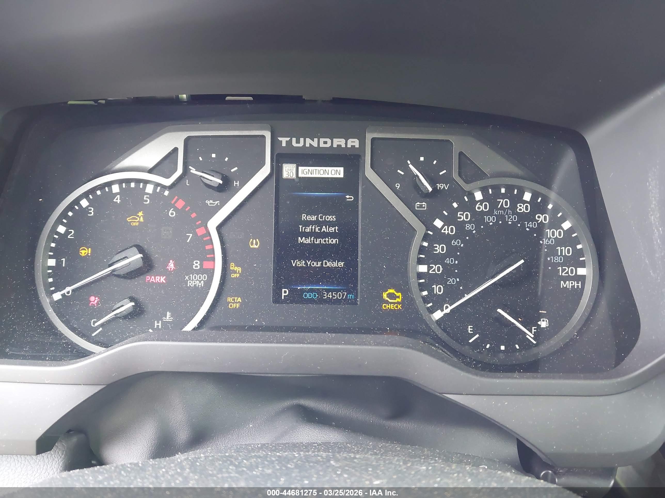 TOYOTA TUNDRA image 7