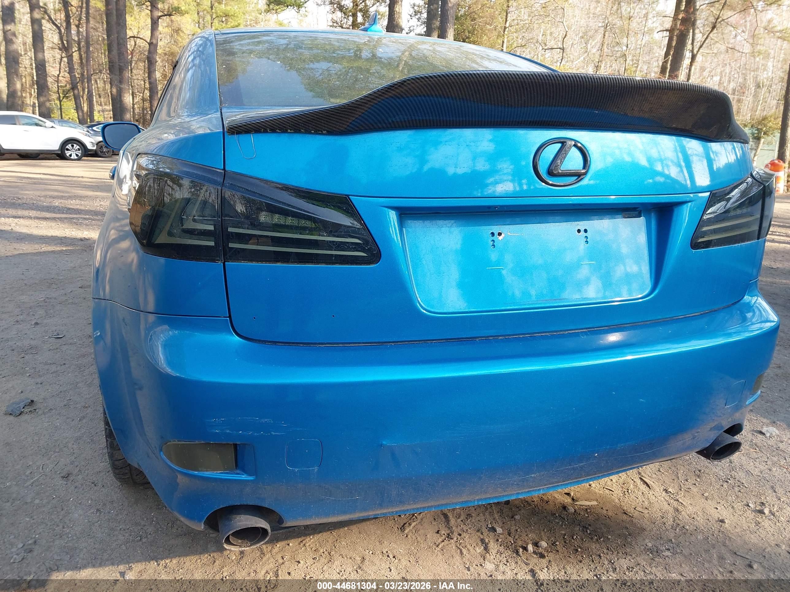 LEXUS IS image 6