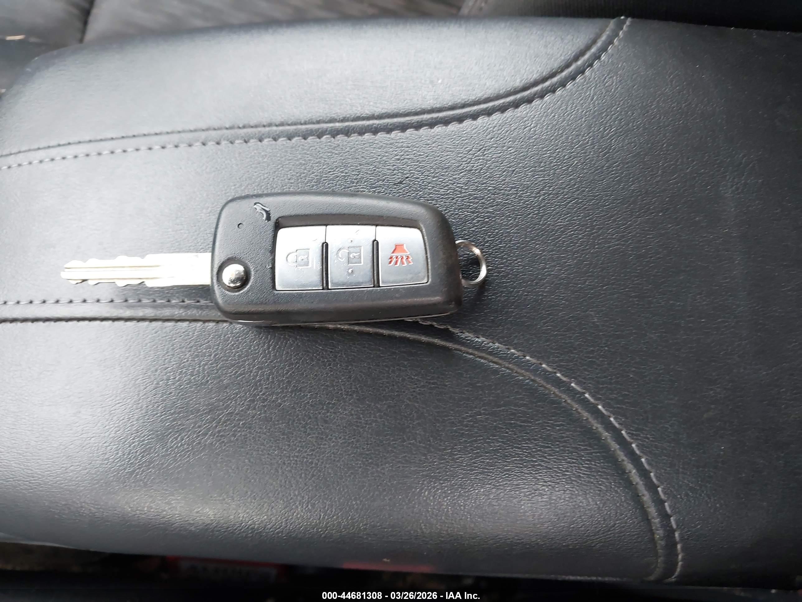 NISSAN ROGUE image 11