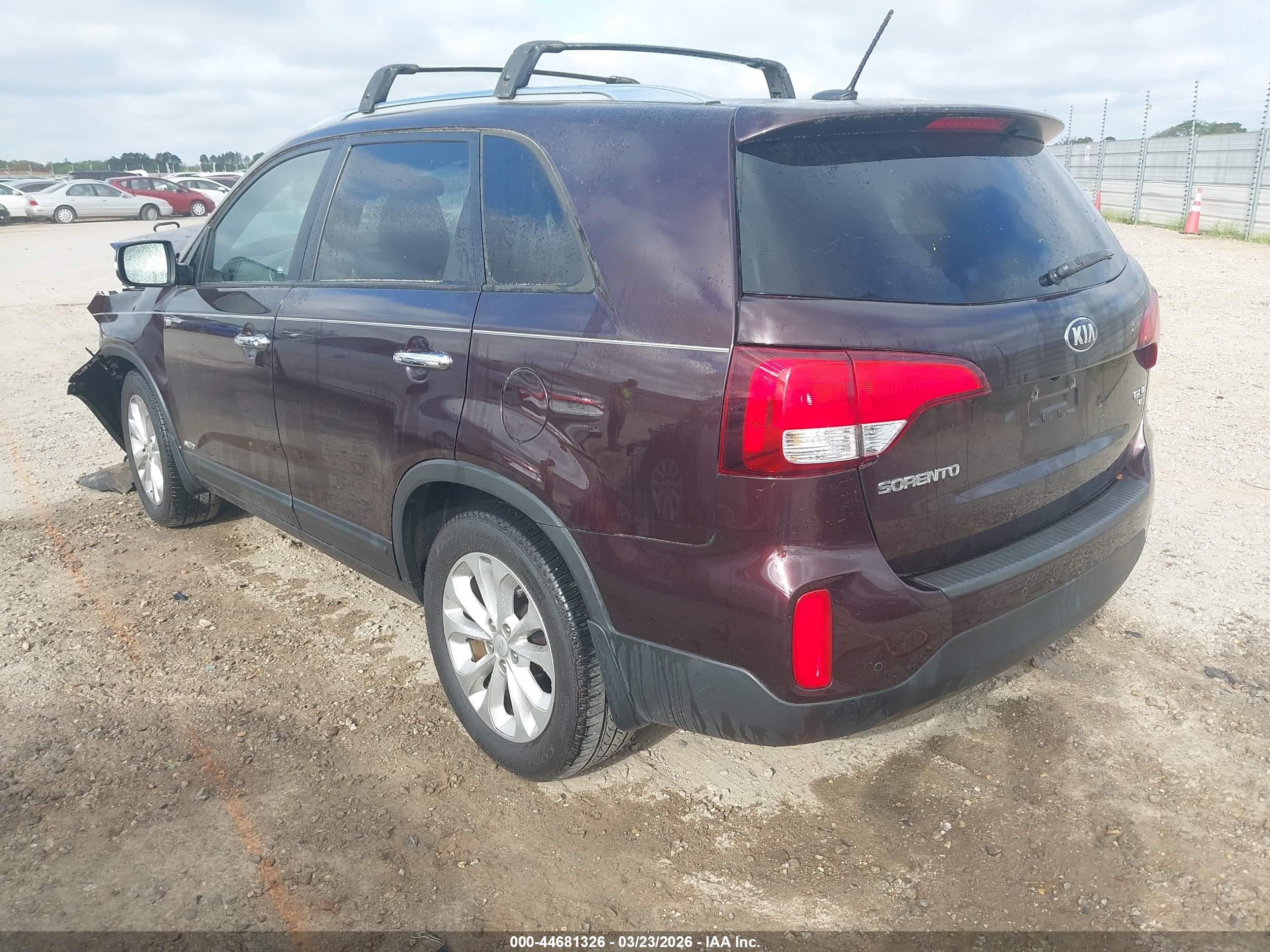 KIA SORENTO image 3