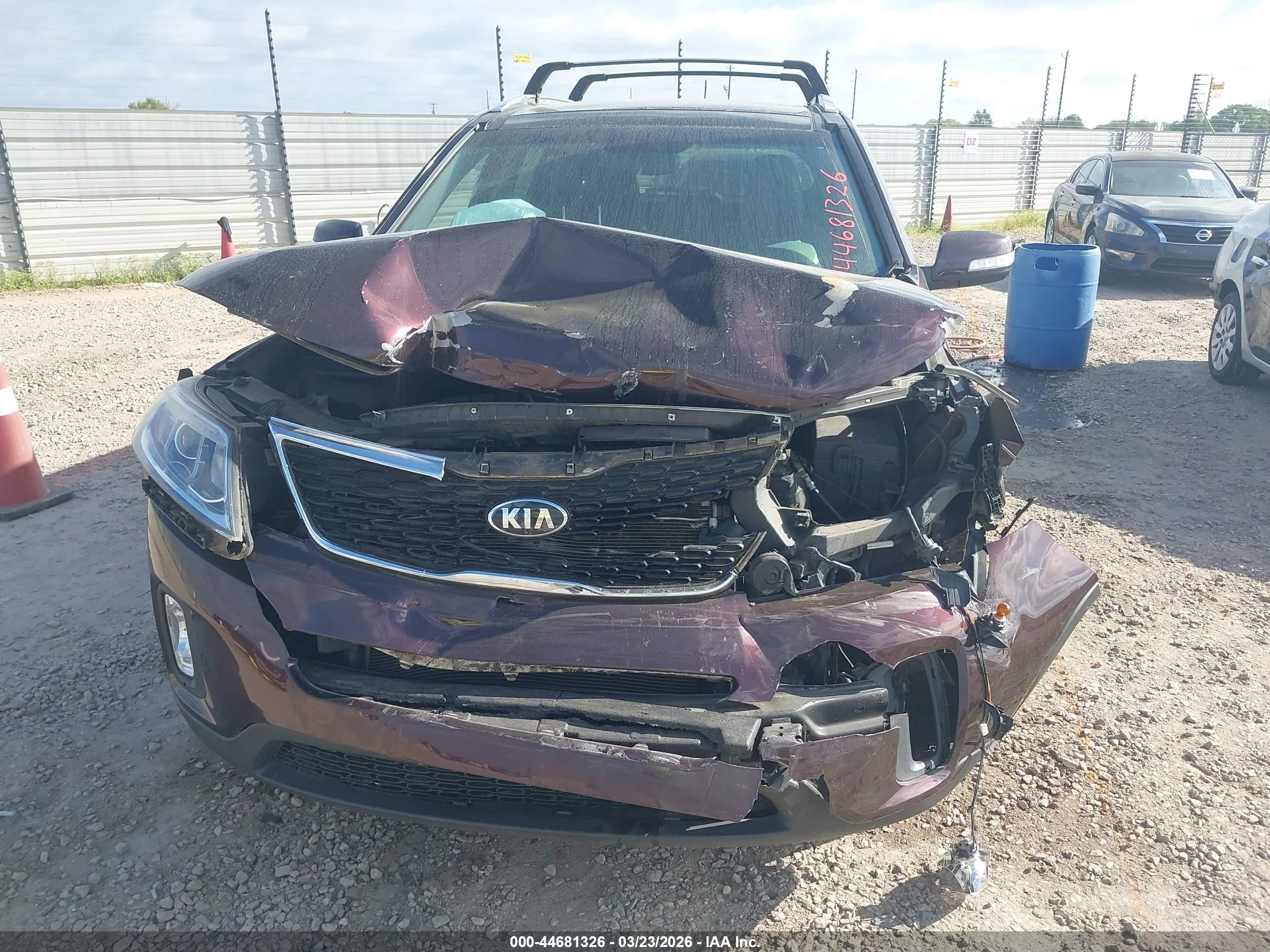 KIA SORENTO image 6