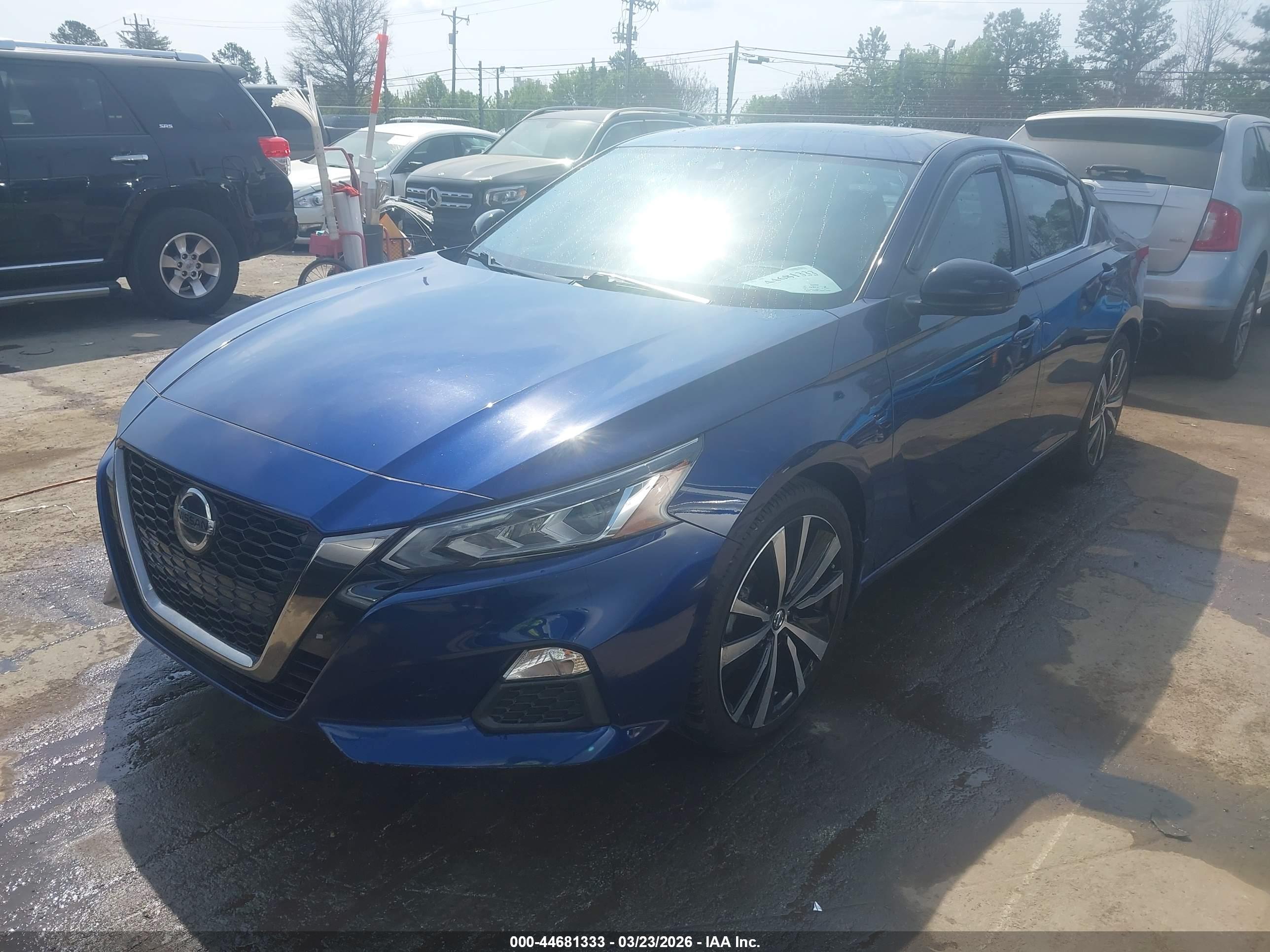 NISSAN ALTIMA image 2