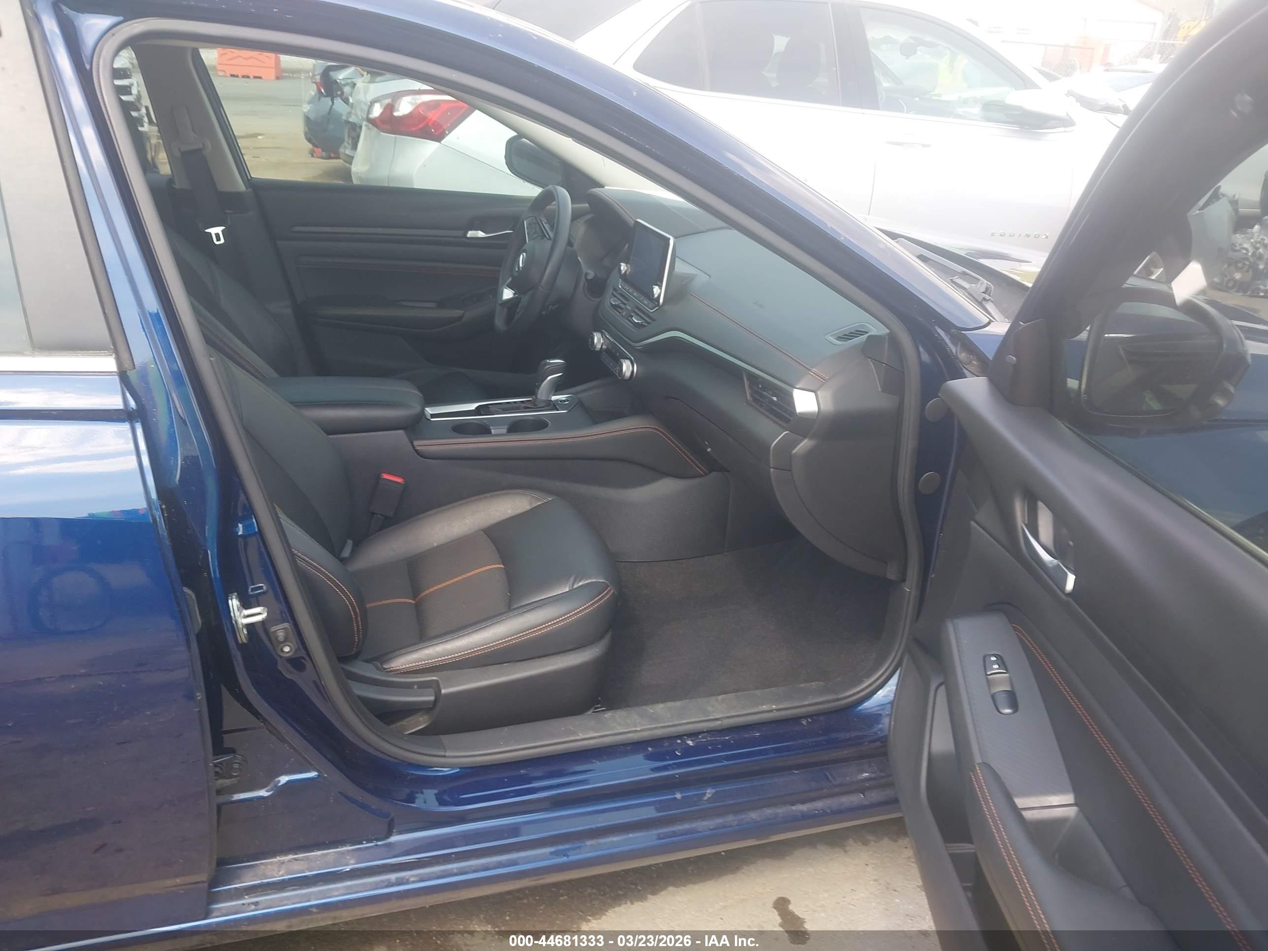 NISSAN ALTIMA image 5