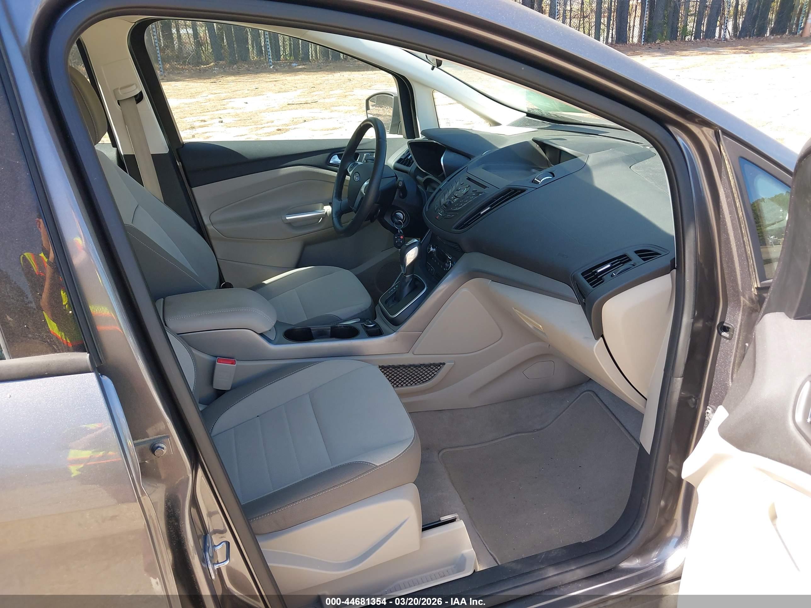 FORD C-MAX image 5