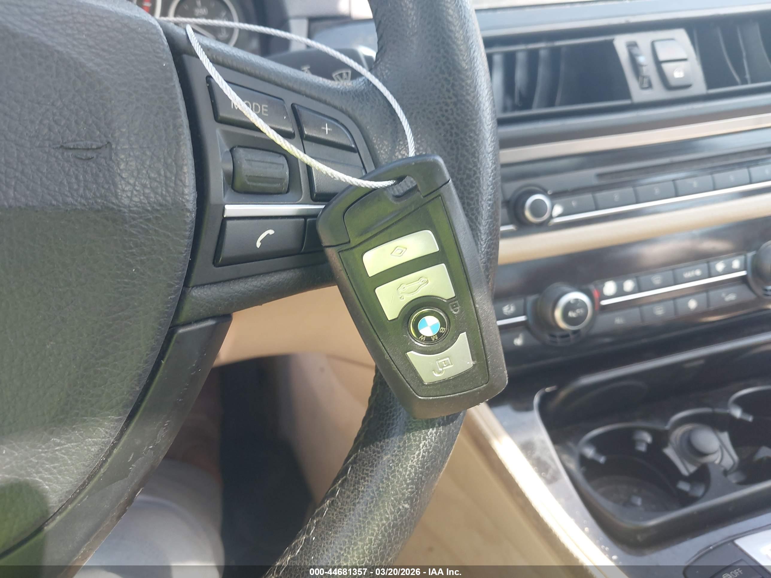 BMW 550I image 11