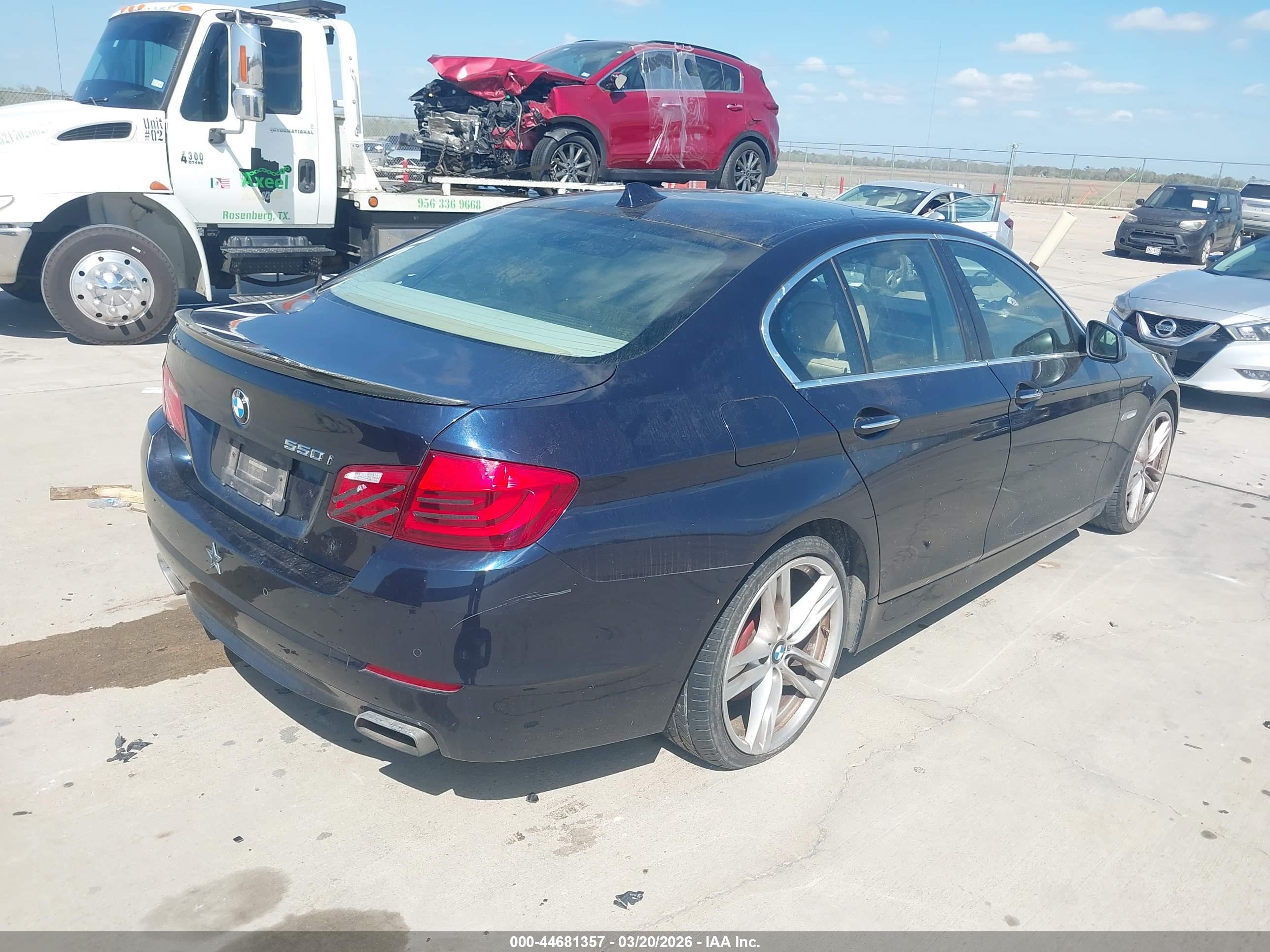 BMW 550I image 4
