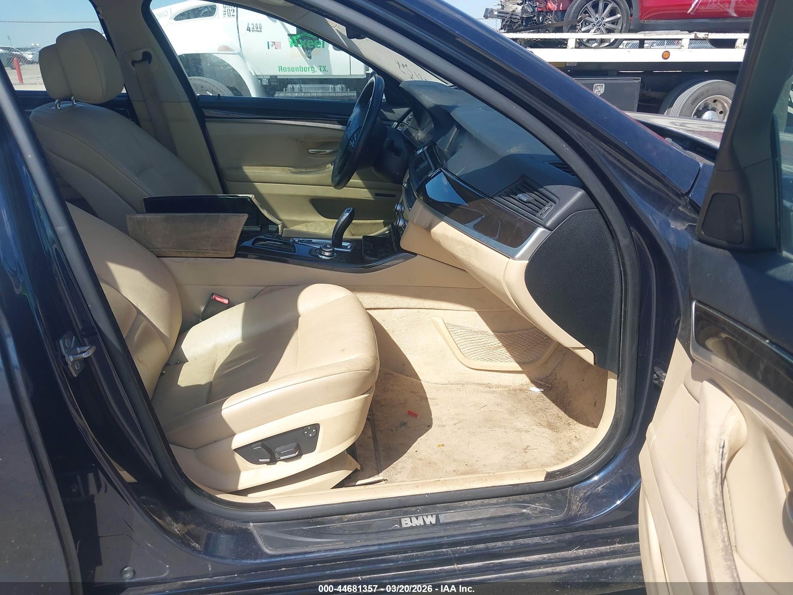 BMW 550I image 5