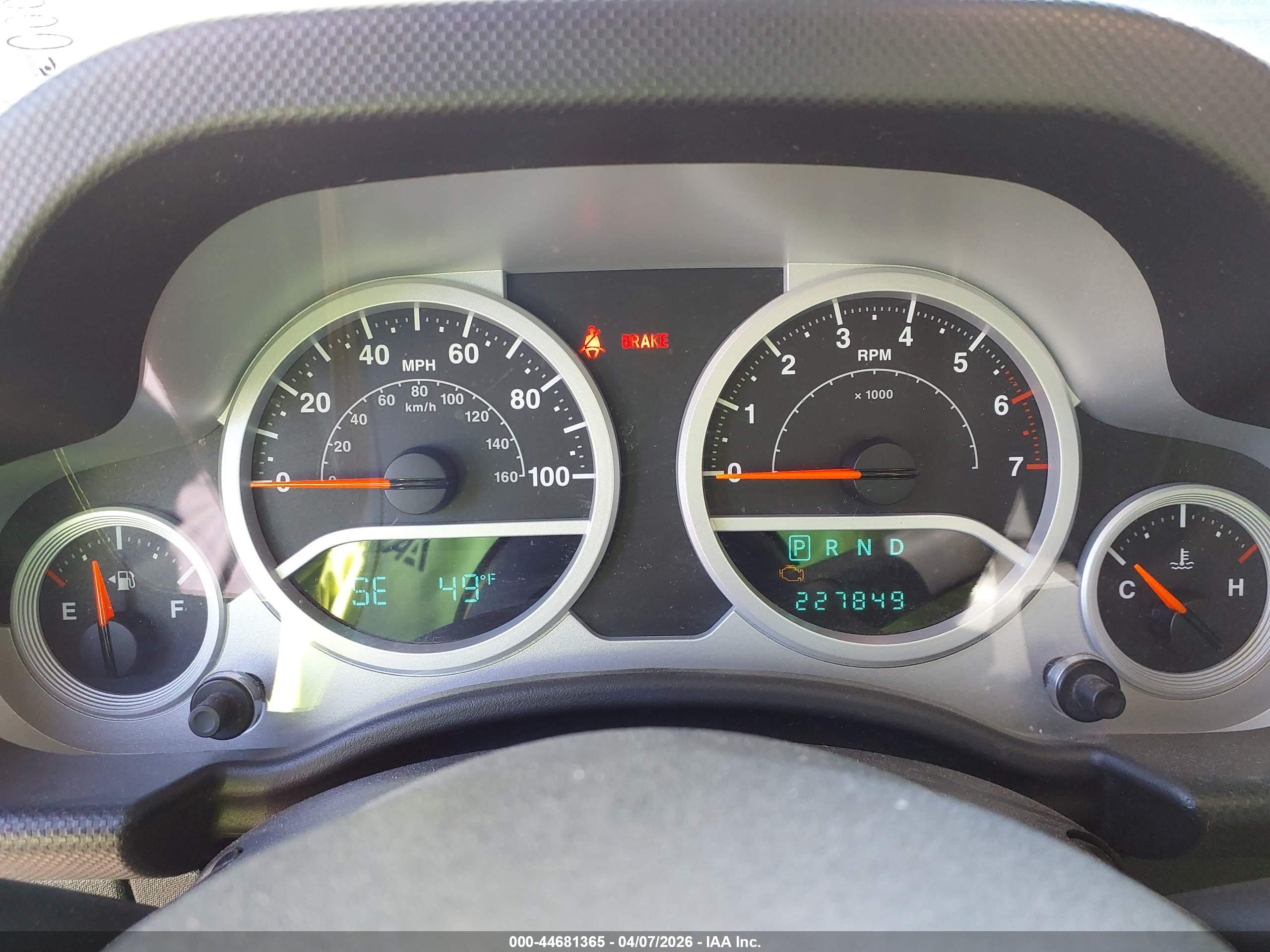 JEEP WRANGLER image 7
