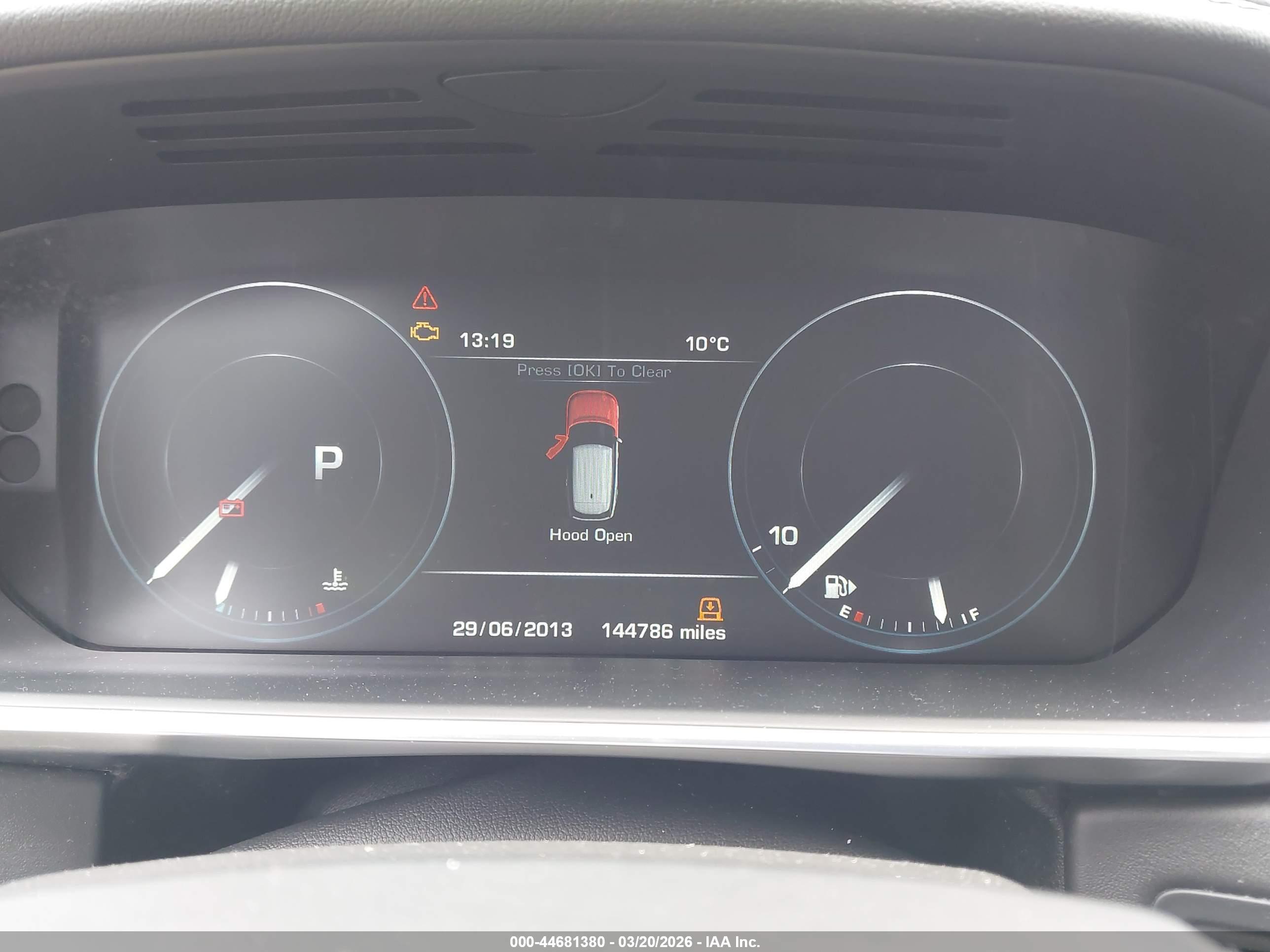 LAND ROVER image 7