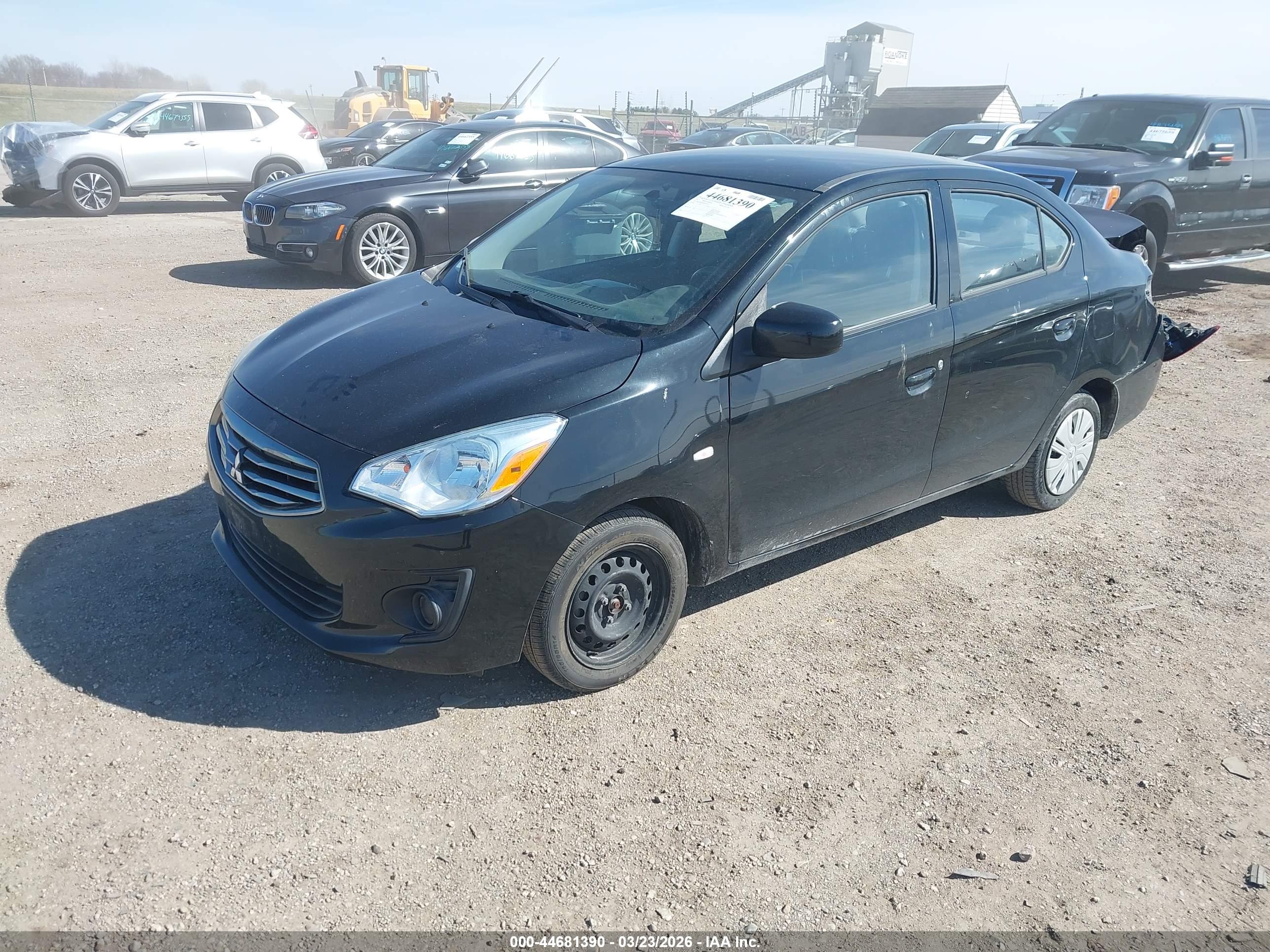 MITSUBISHI MIRAGE image 2