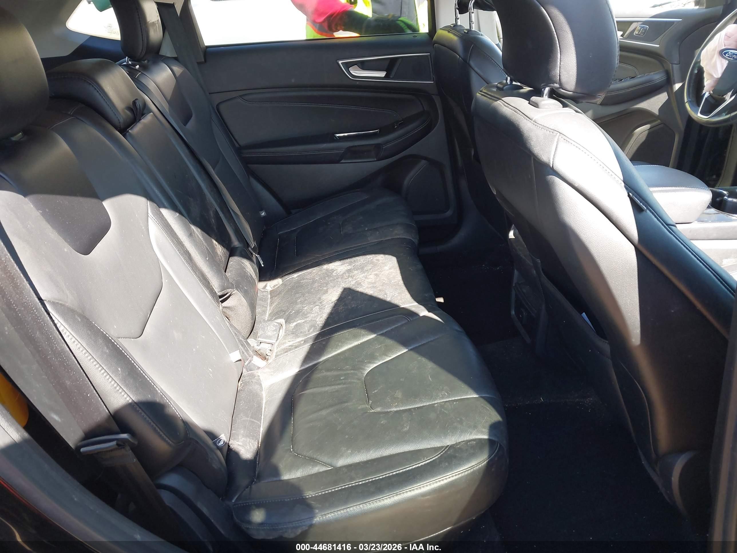 FORD EDGE image 8