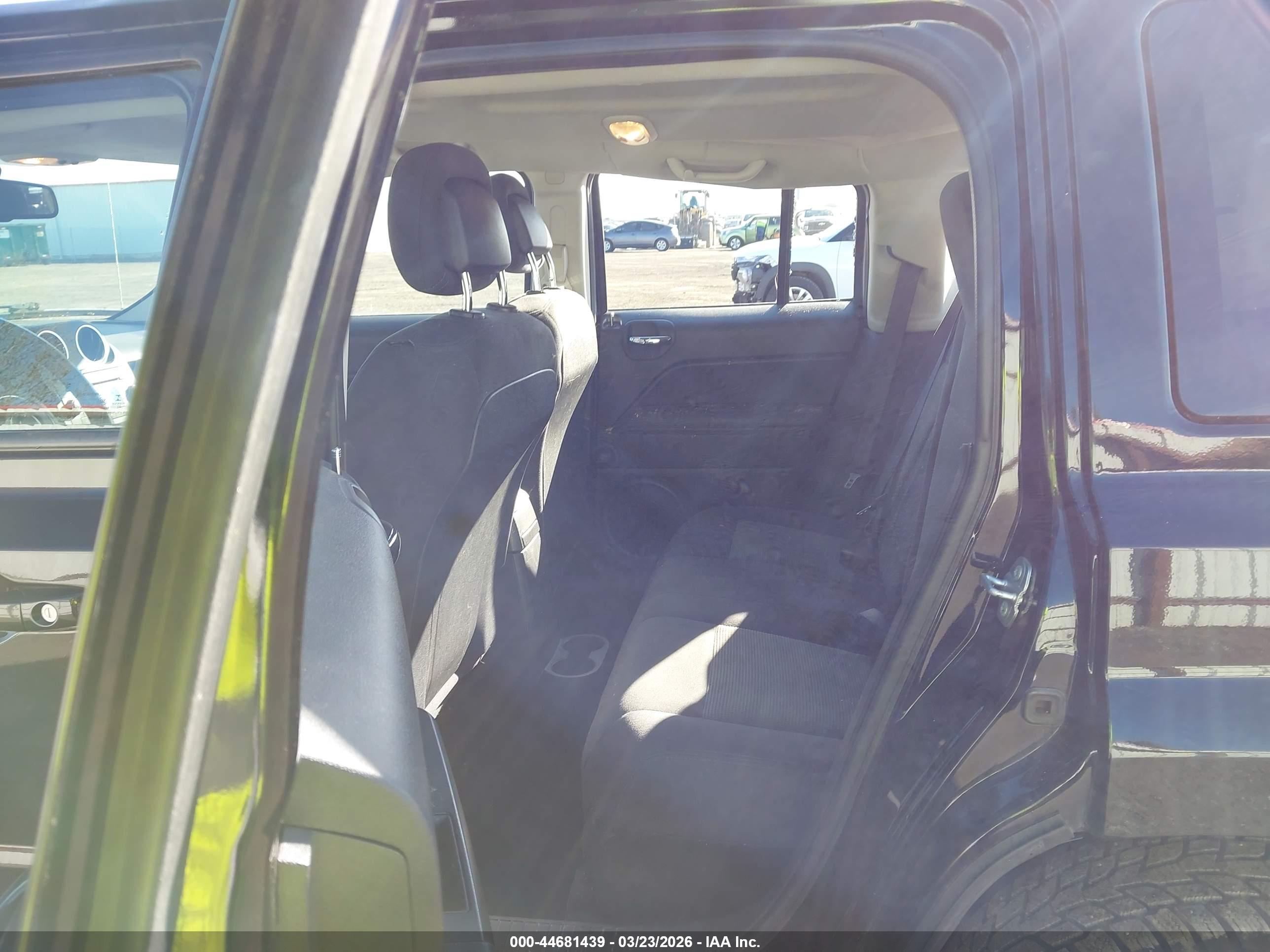 JEEP PATRIOT image 8