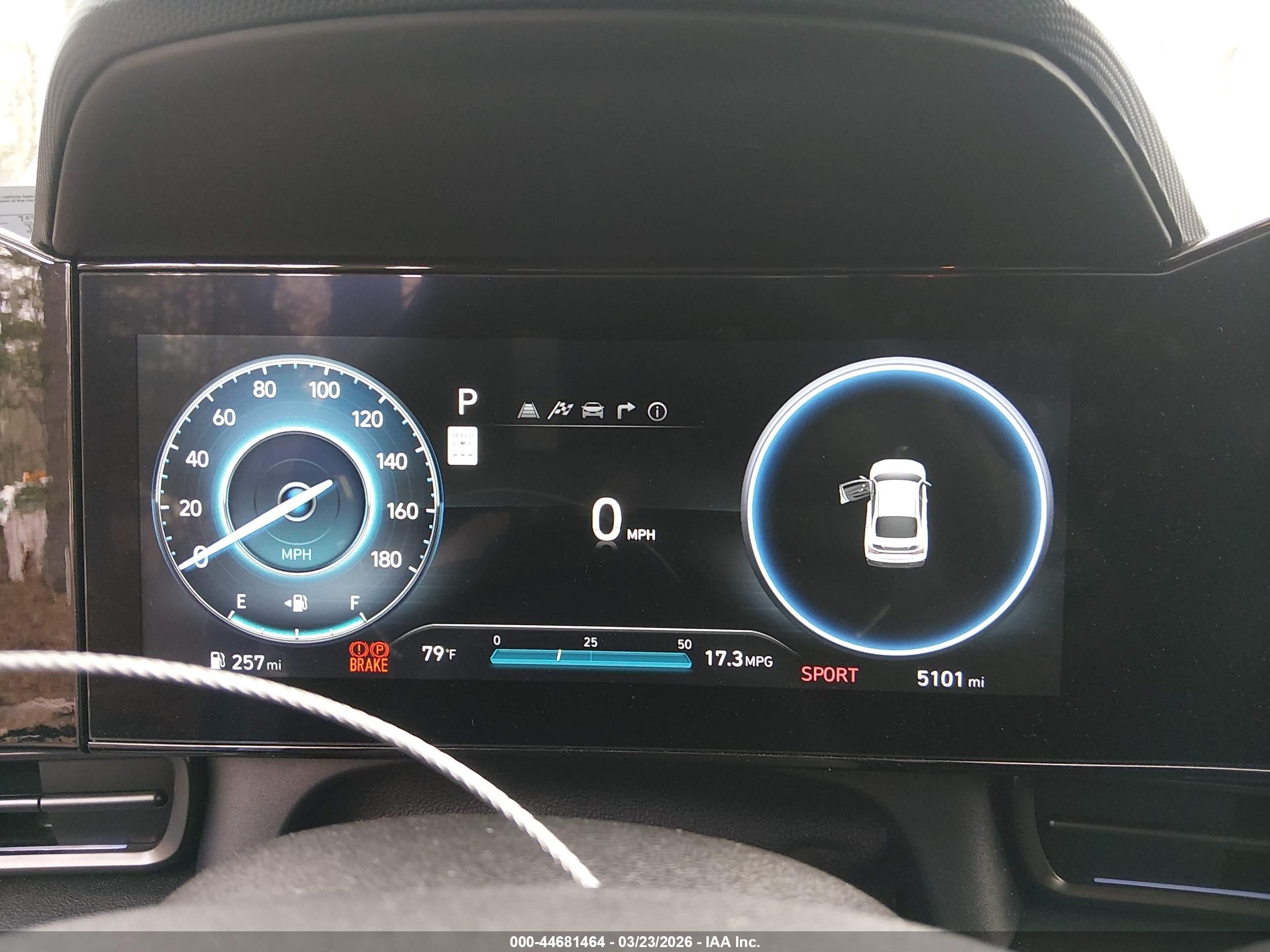 HYUNDAI ELANTRA image 7