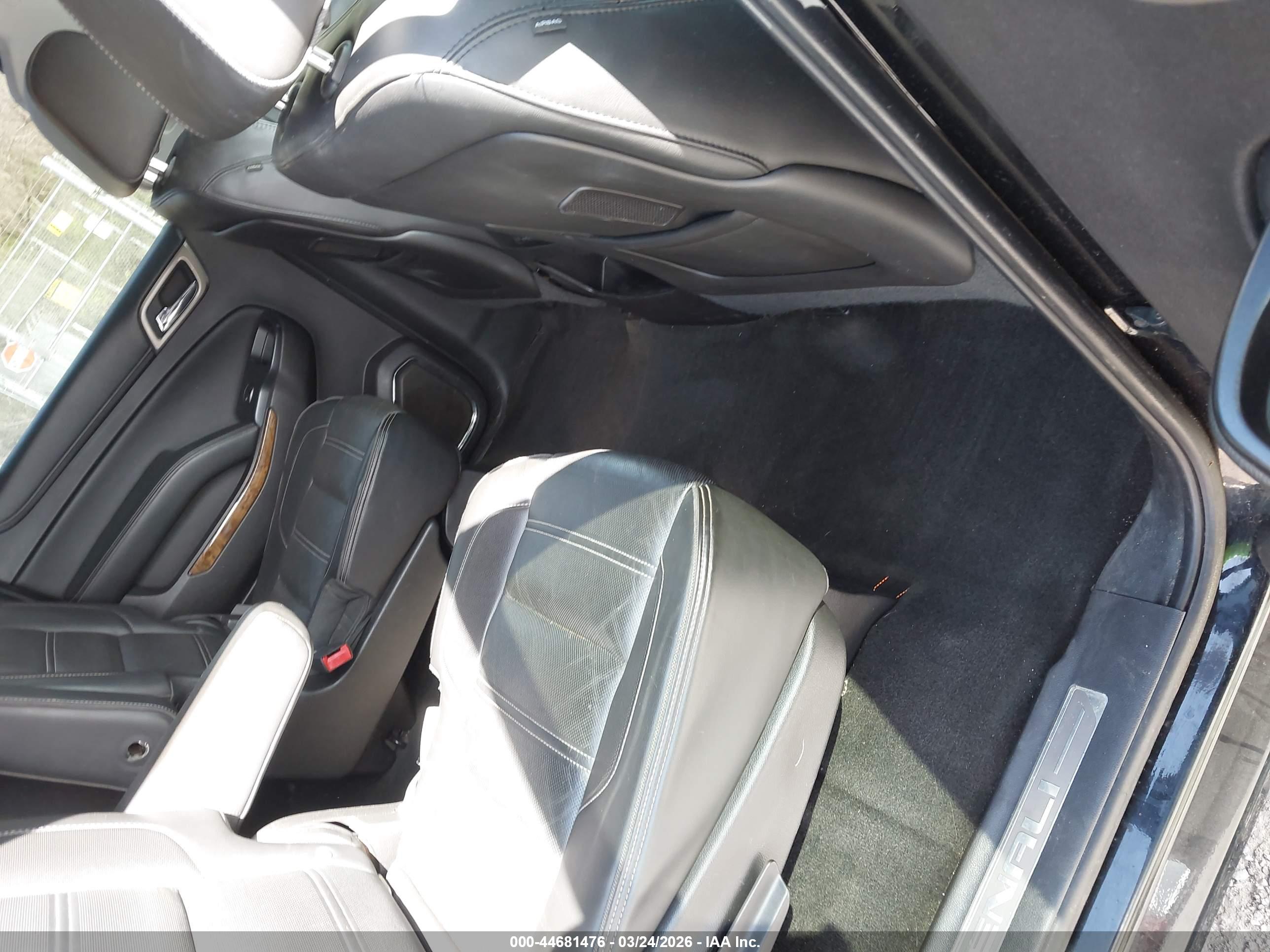 GMC YUKON image 8