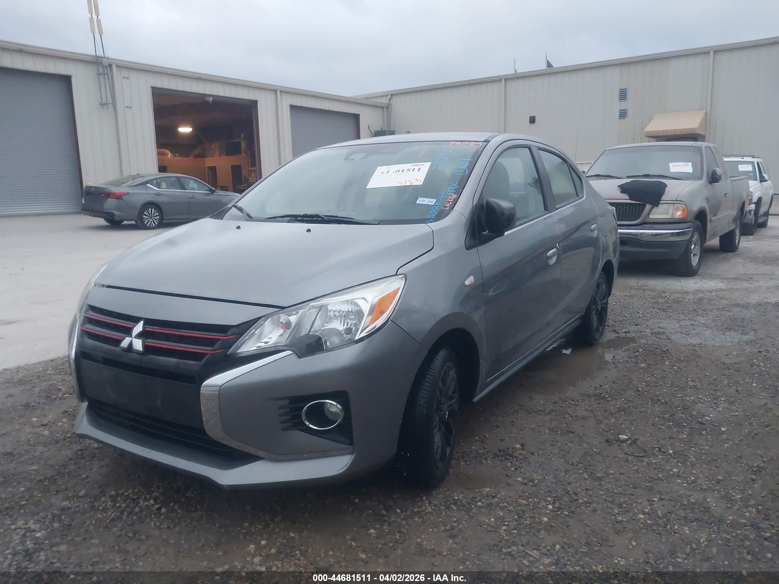 MITSUBISHI MIRAGE image 6