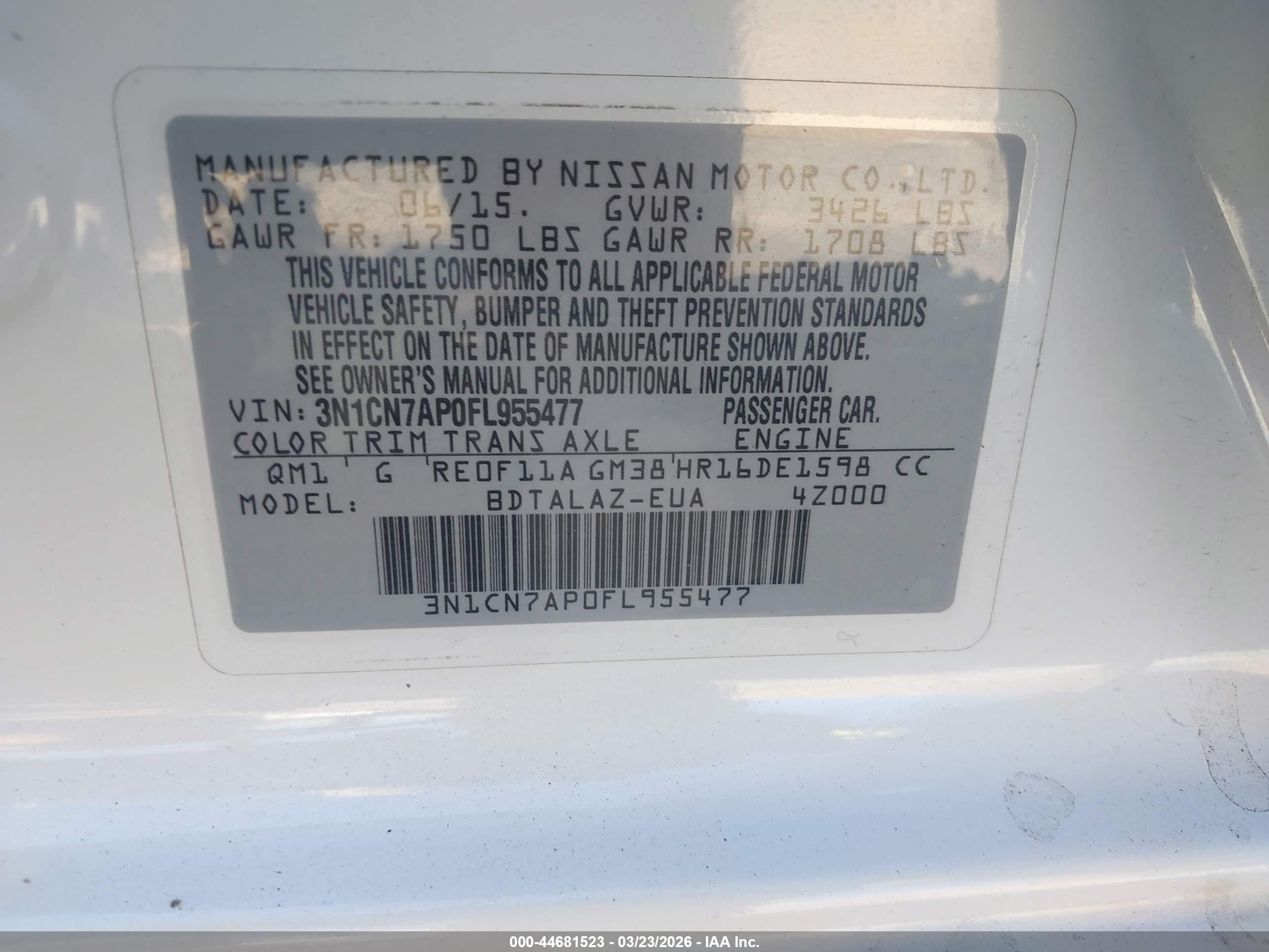 NISSAN VERSA image 9
