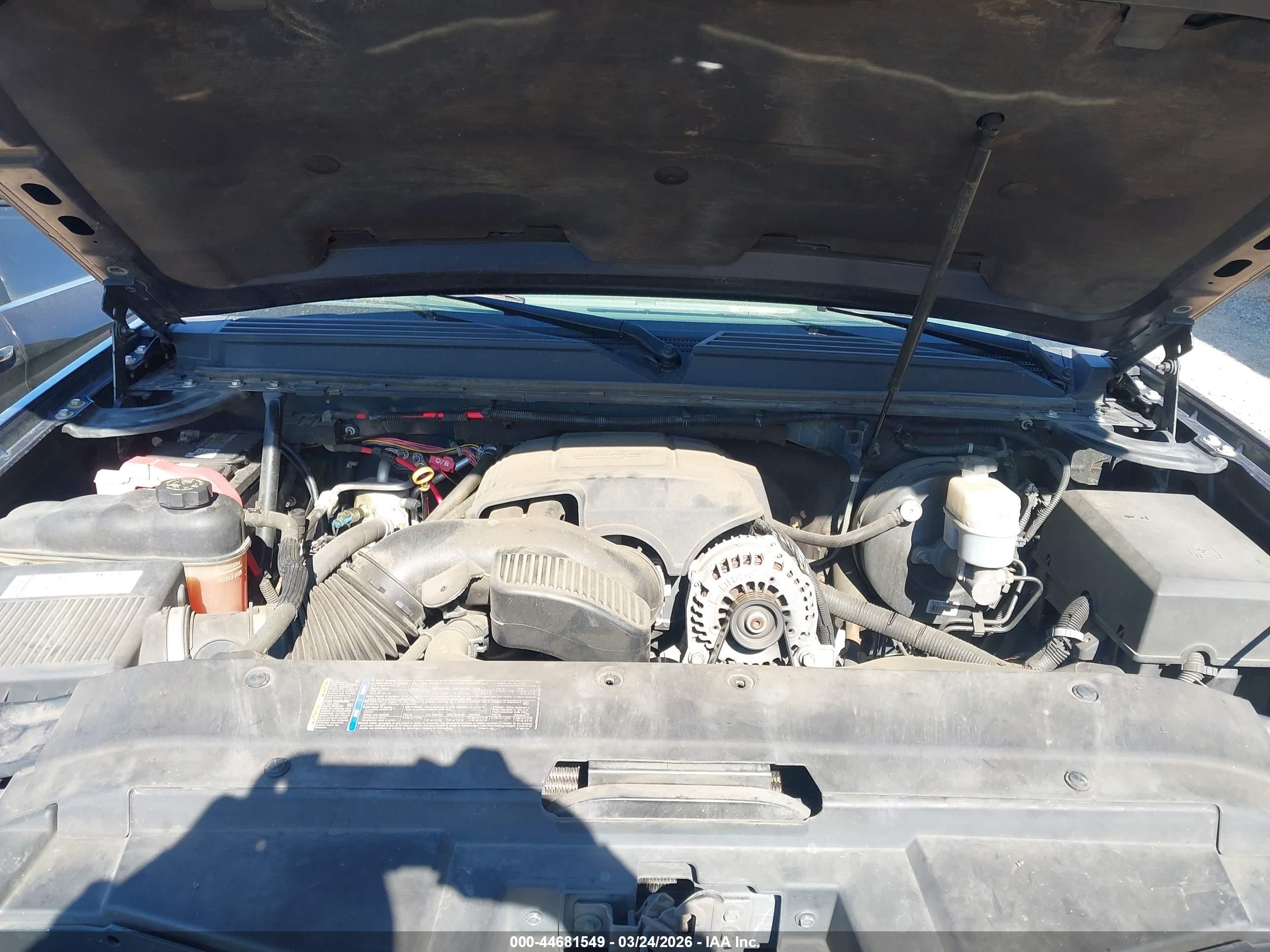 CHEVROLET TAHOE image 10