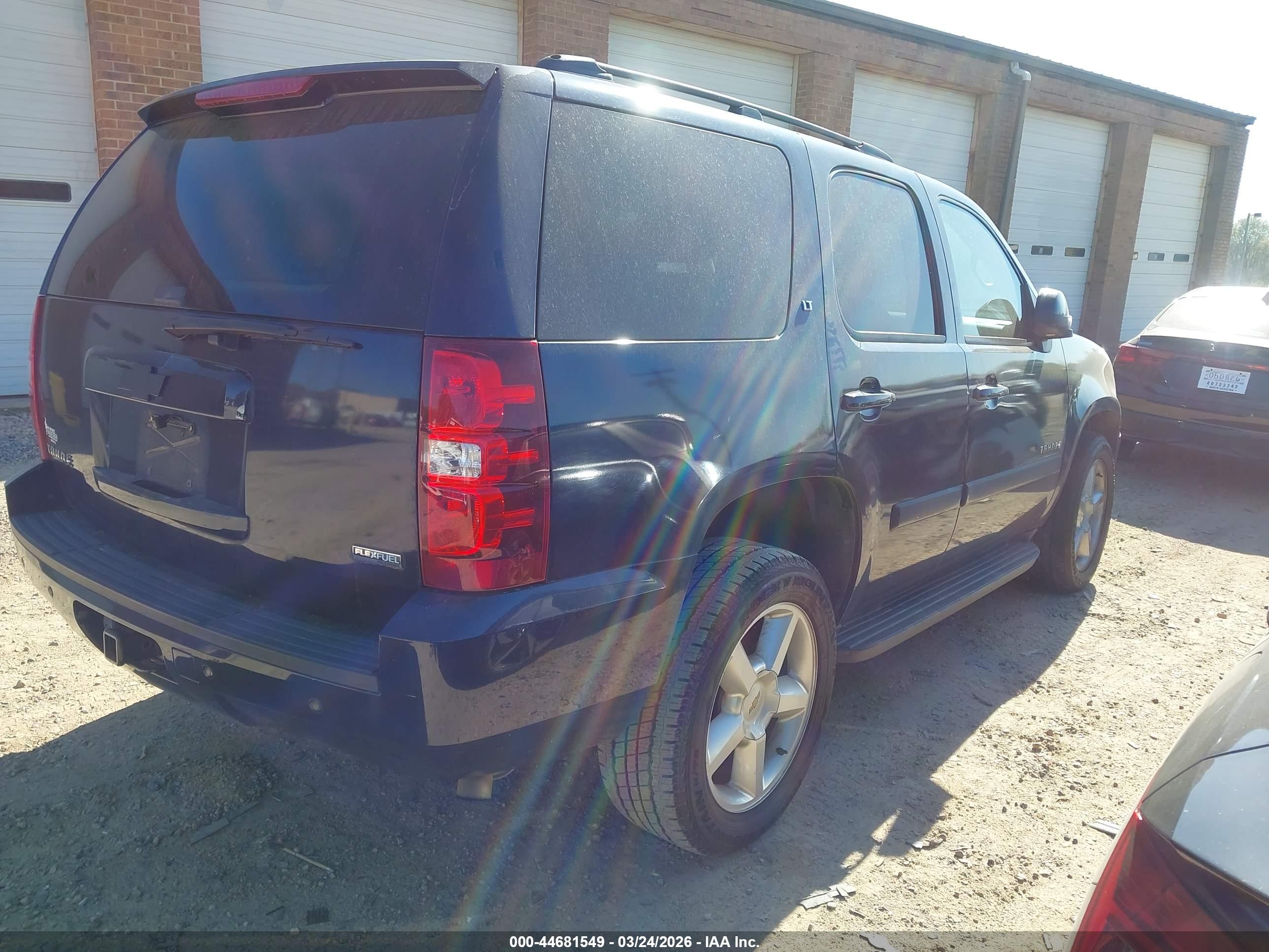 CHEVROLET TAHOE image 4