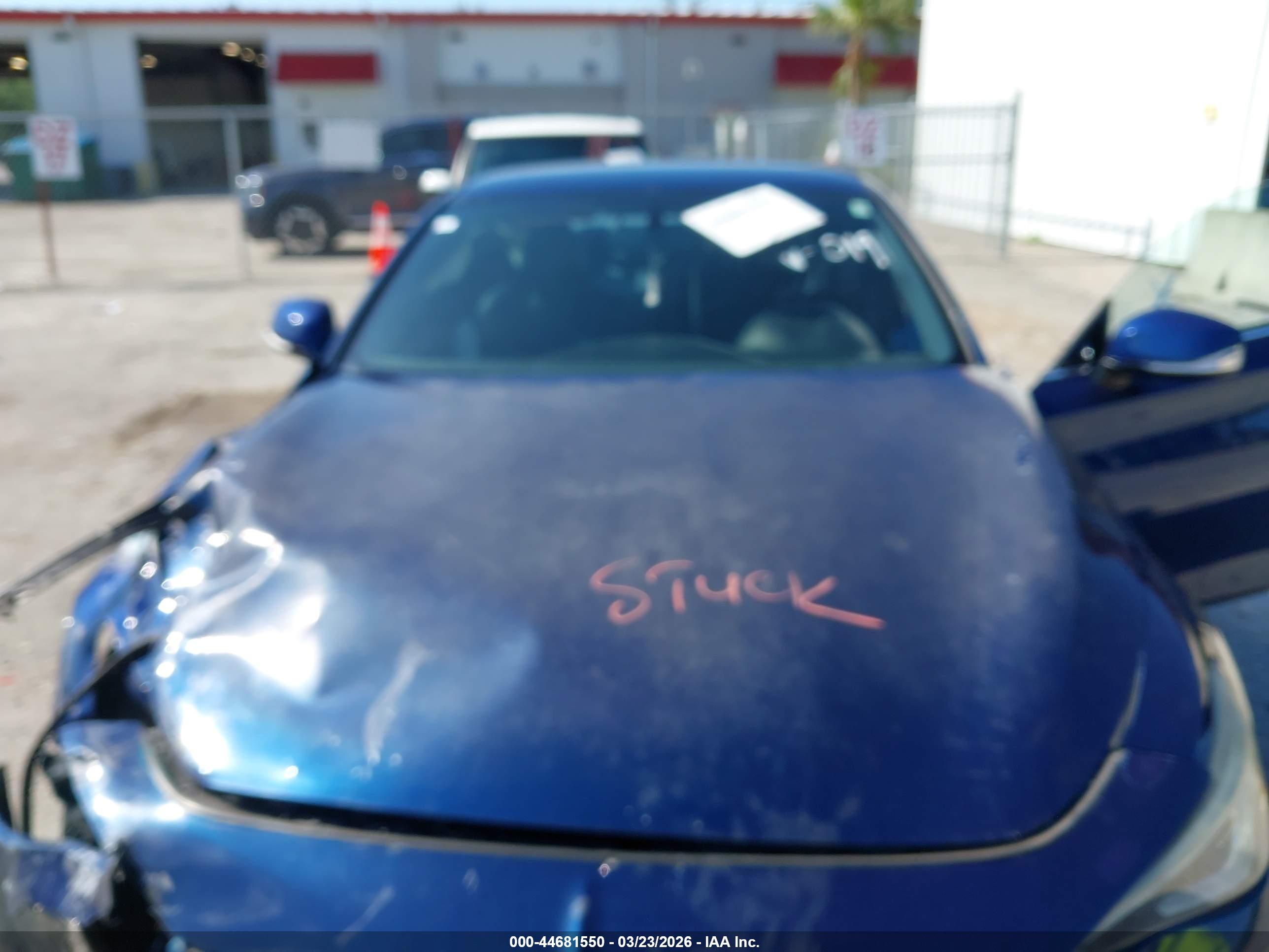 INFINITI Q60 image 10