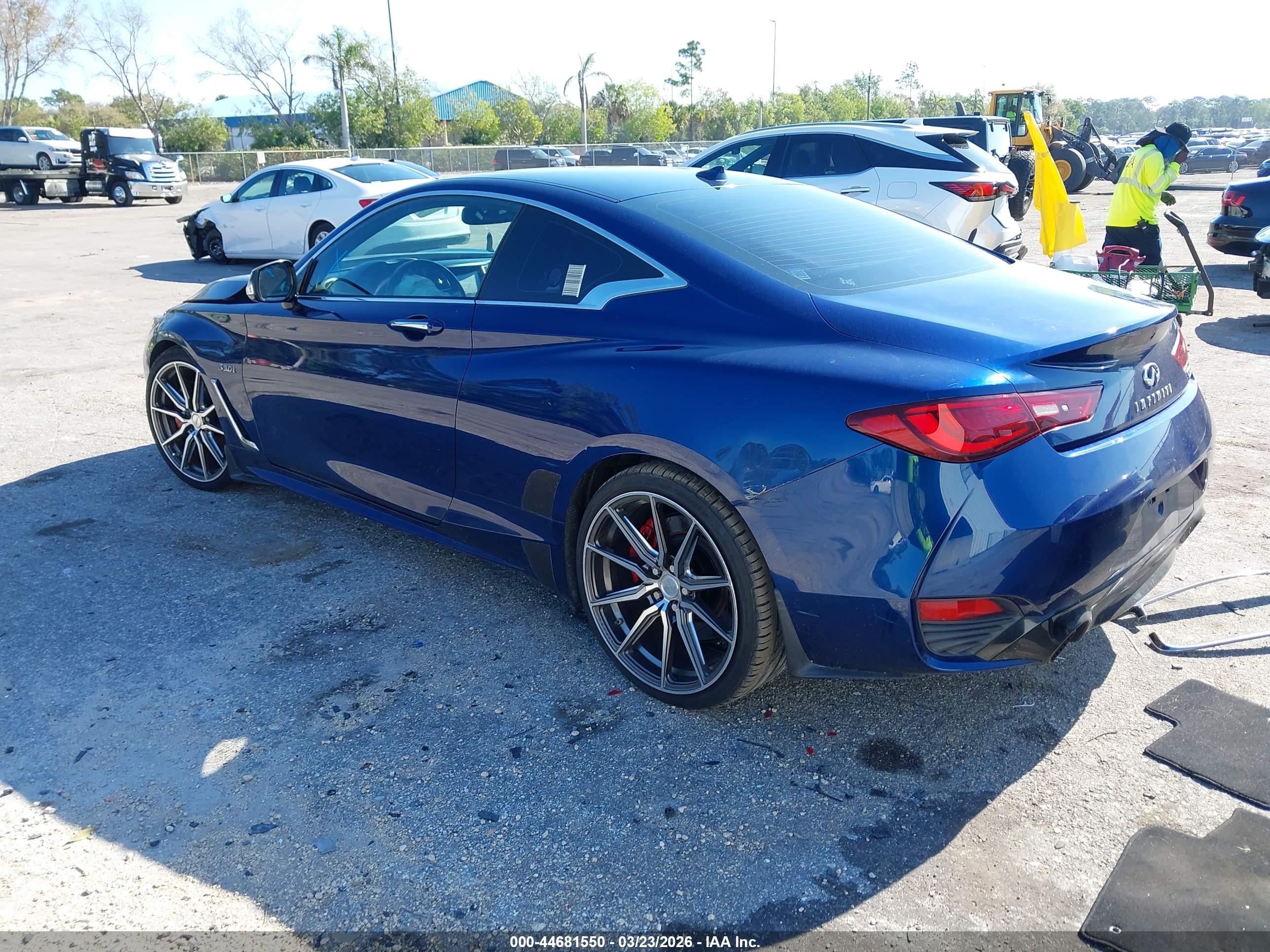 INFINITI Q60 image 3