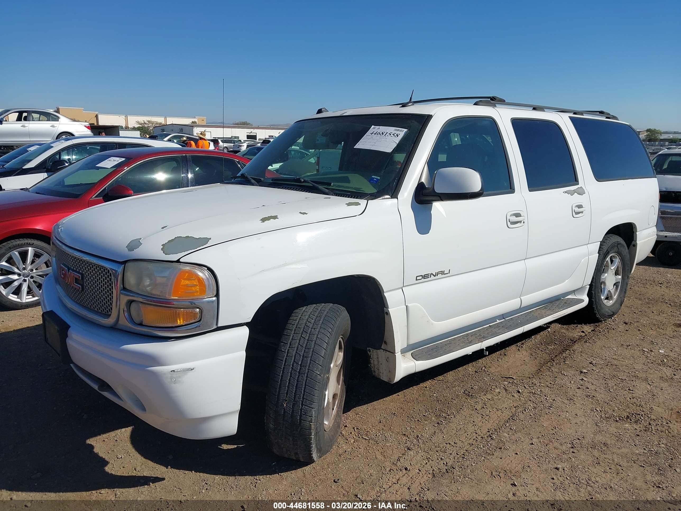 GMC YUKON image 2