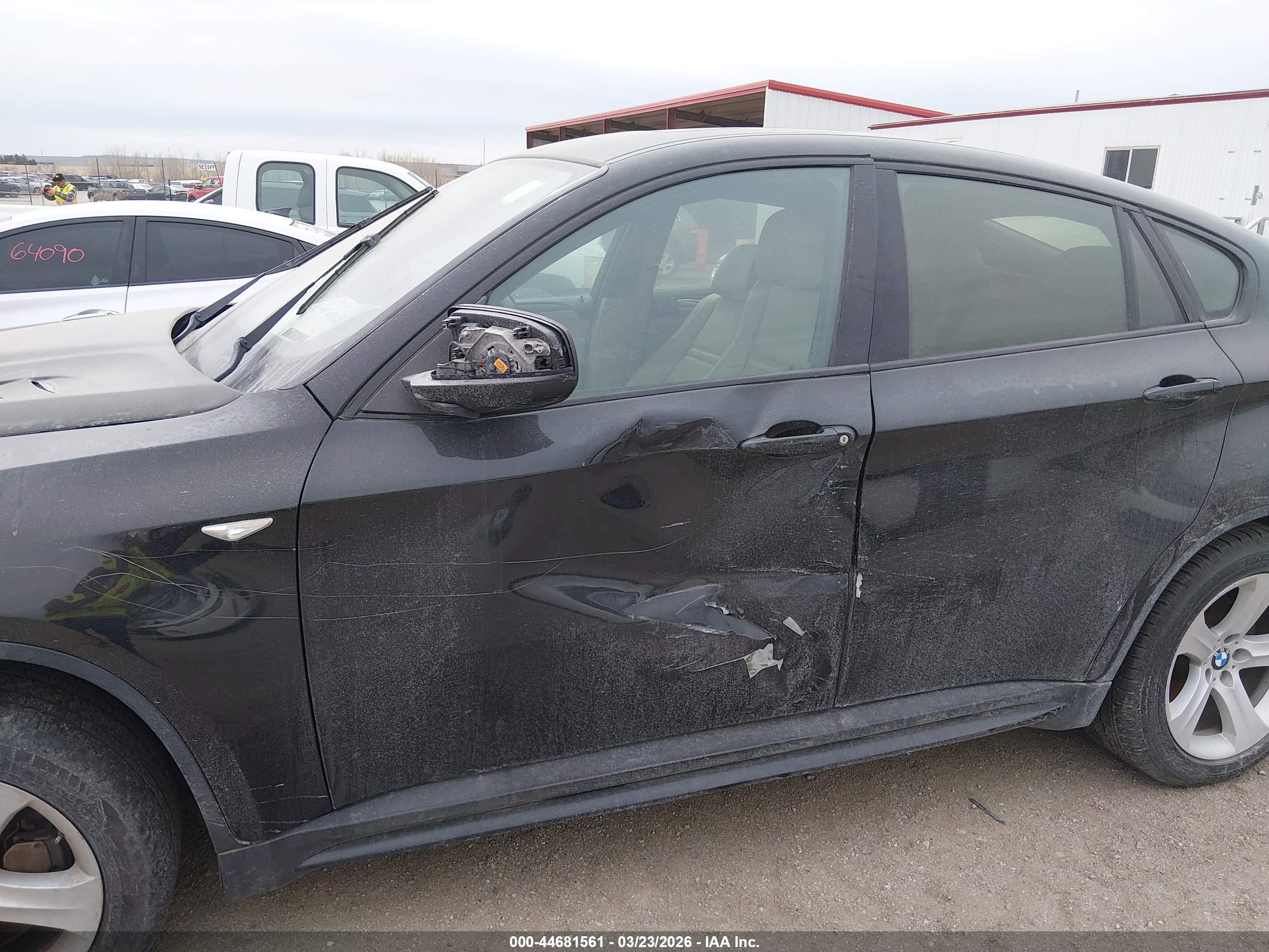 BMW X6 image 6
