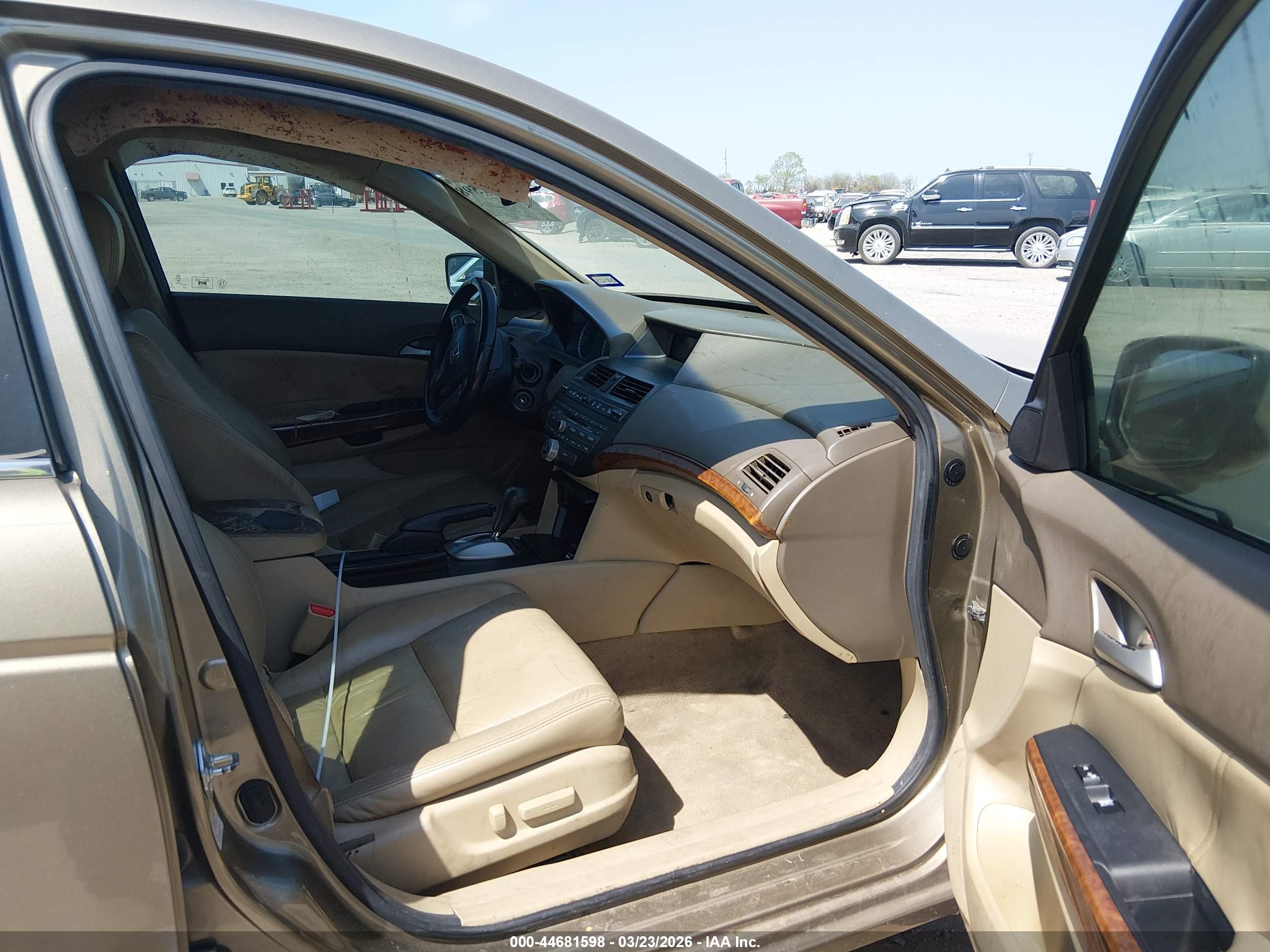 HONDA ACCORD image 5