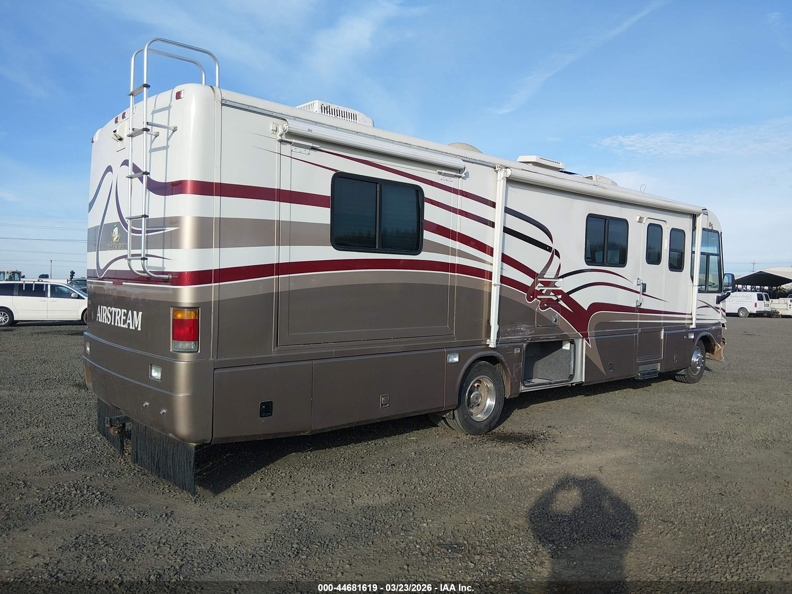 FORD F550 image 4