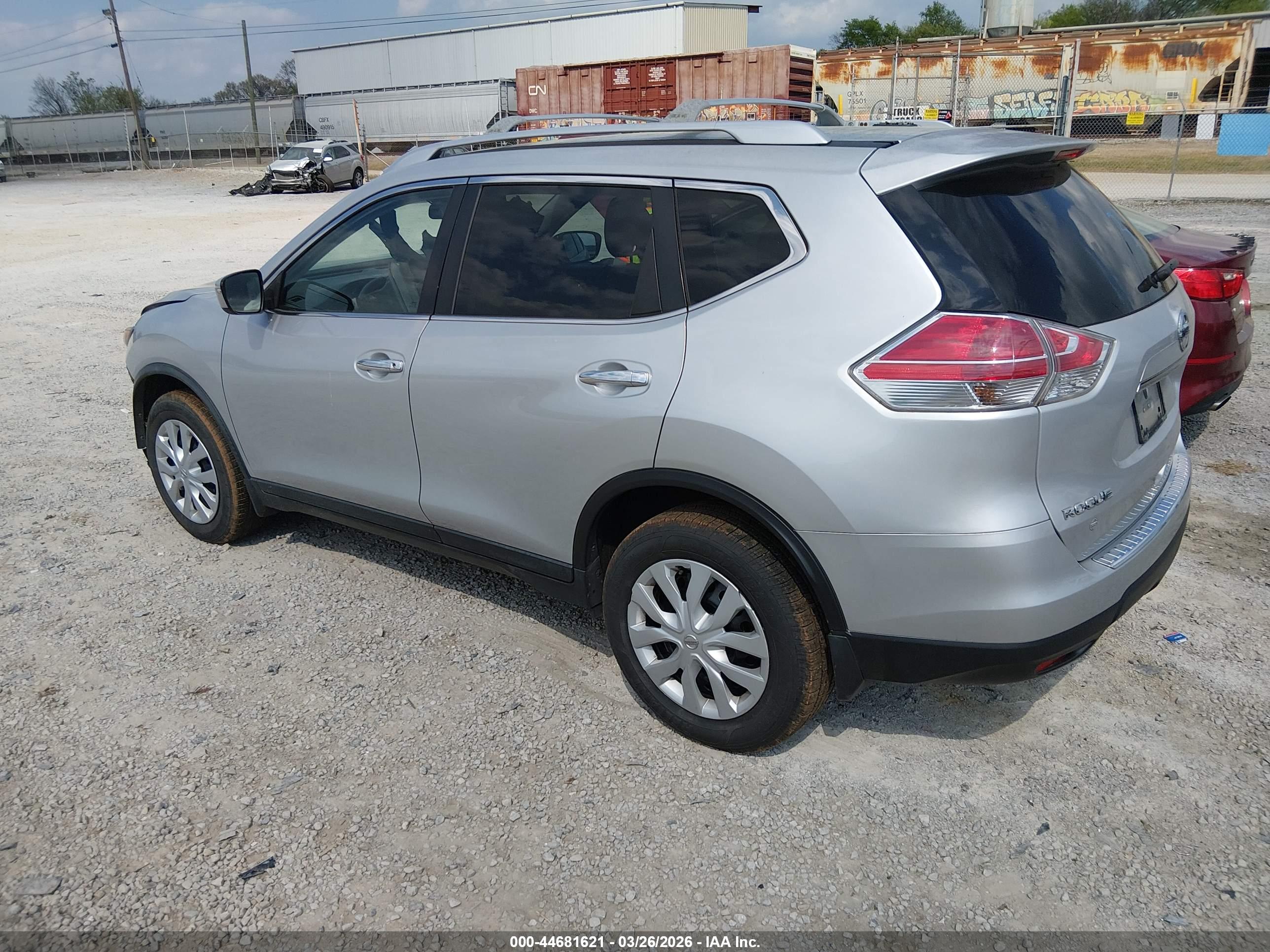 NISSAN ROGUE image 3
