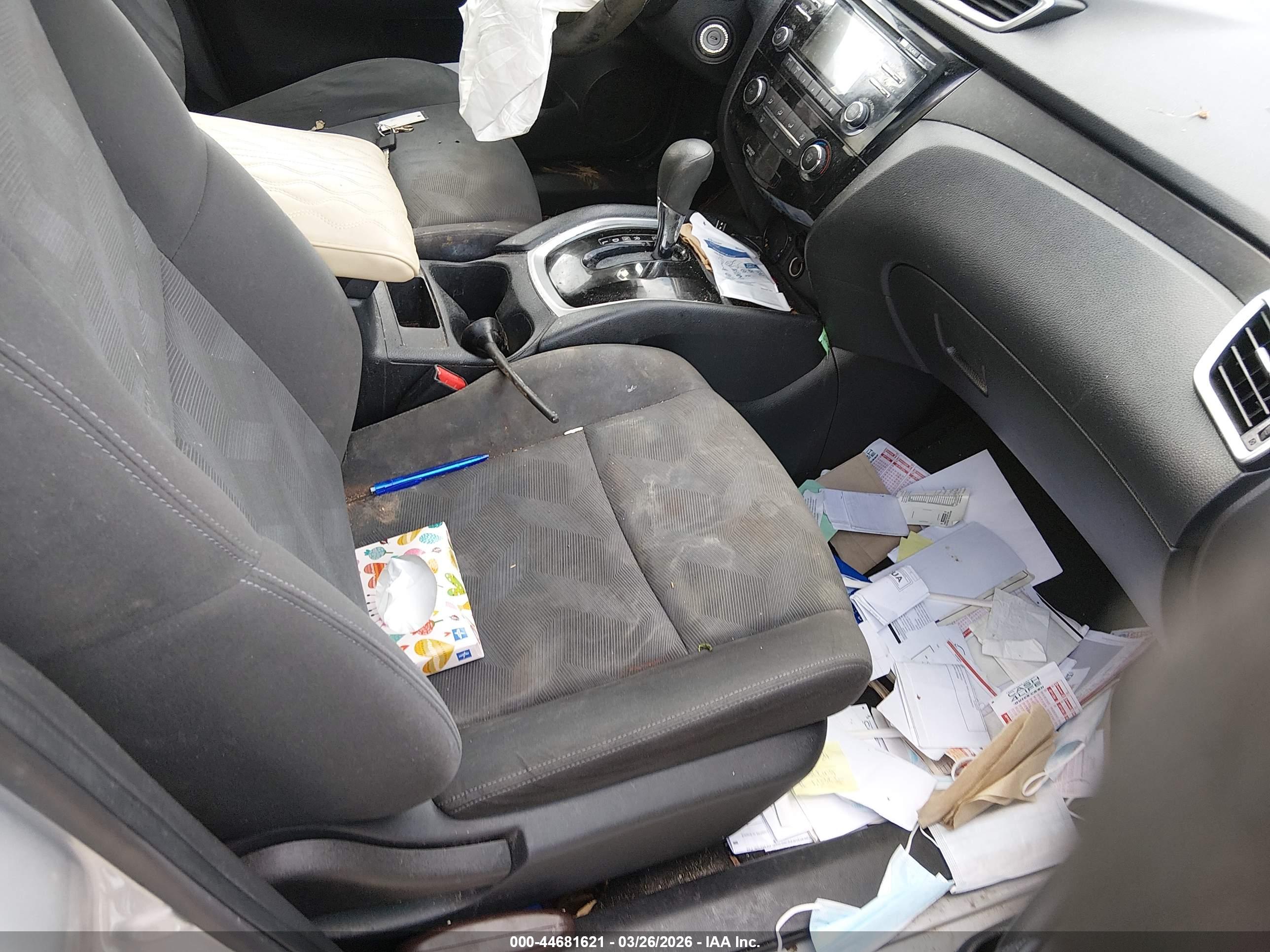 NISSAN ROGUE image 5