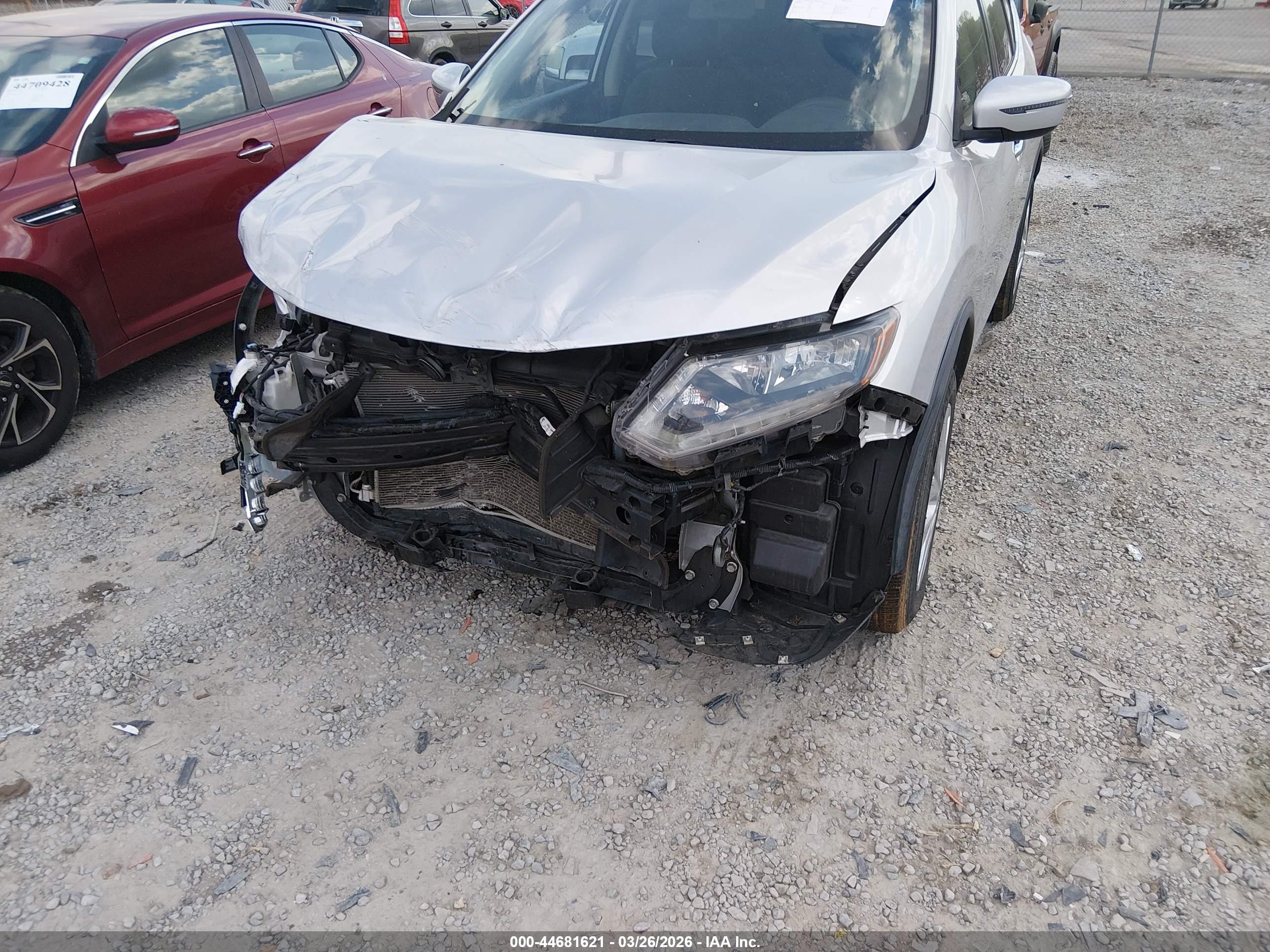 NISSAN ROGUE image 6