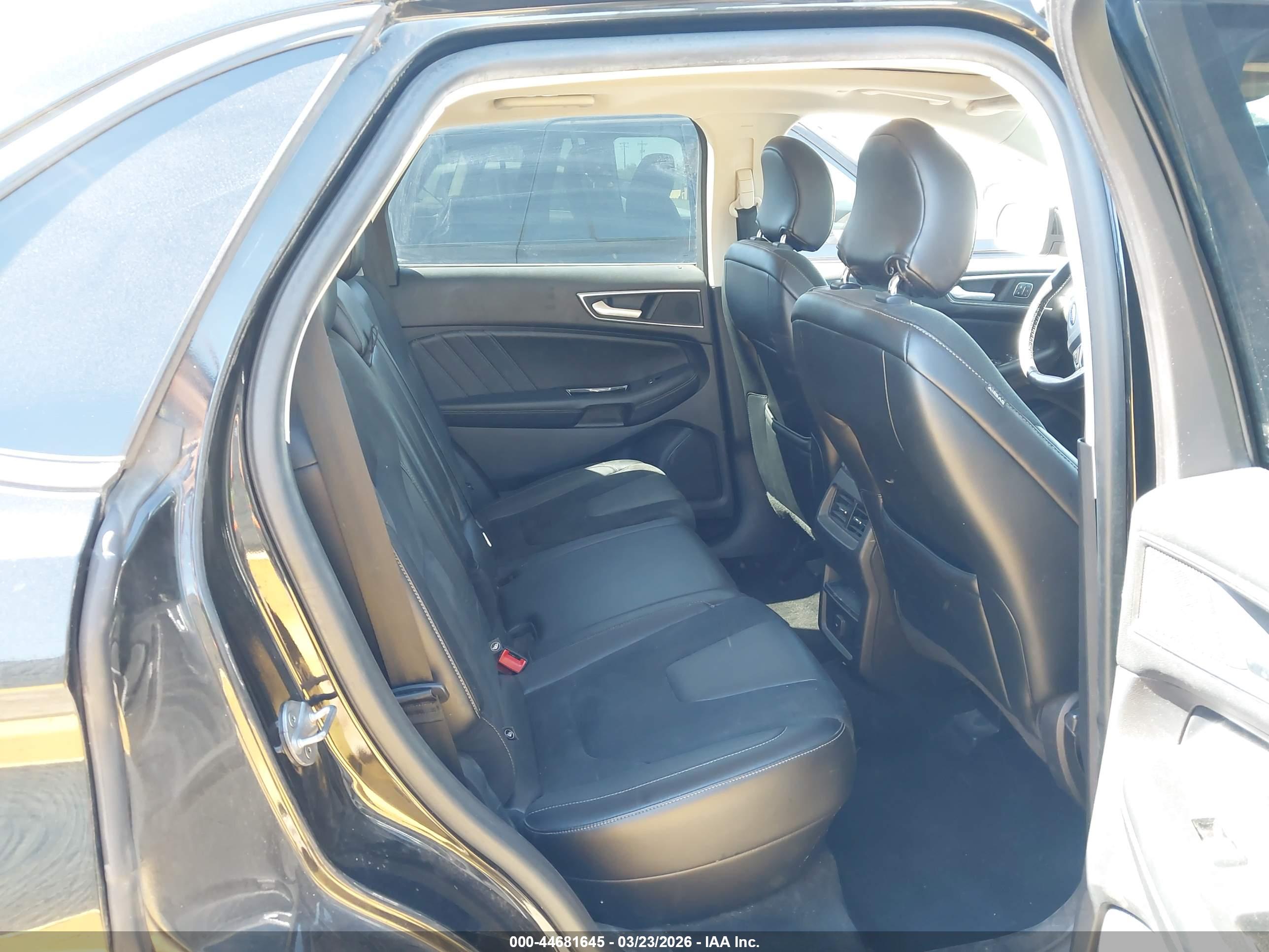 FORD EDGE image 8