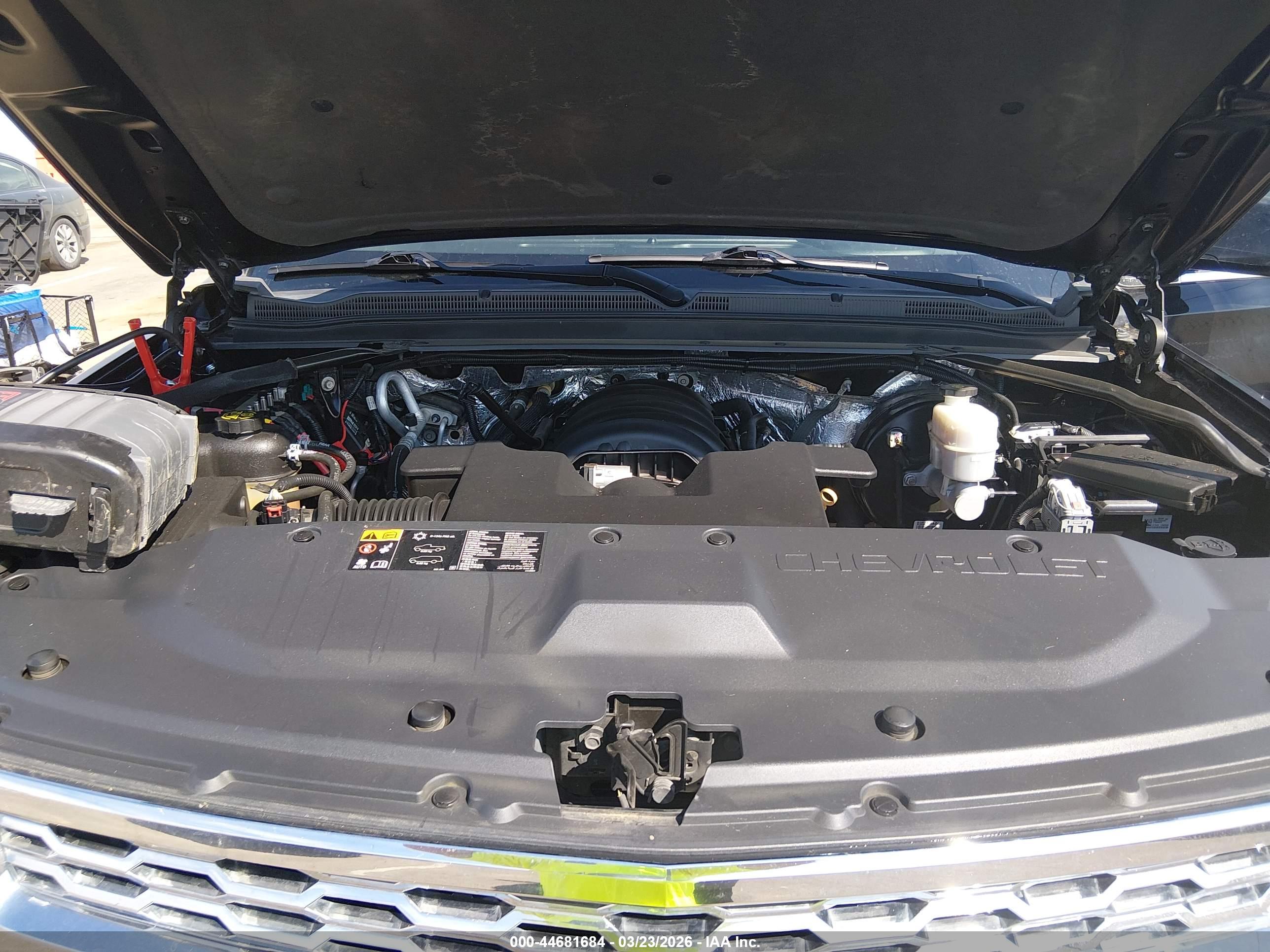 CHEVROLET SUBURBAN image 10