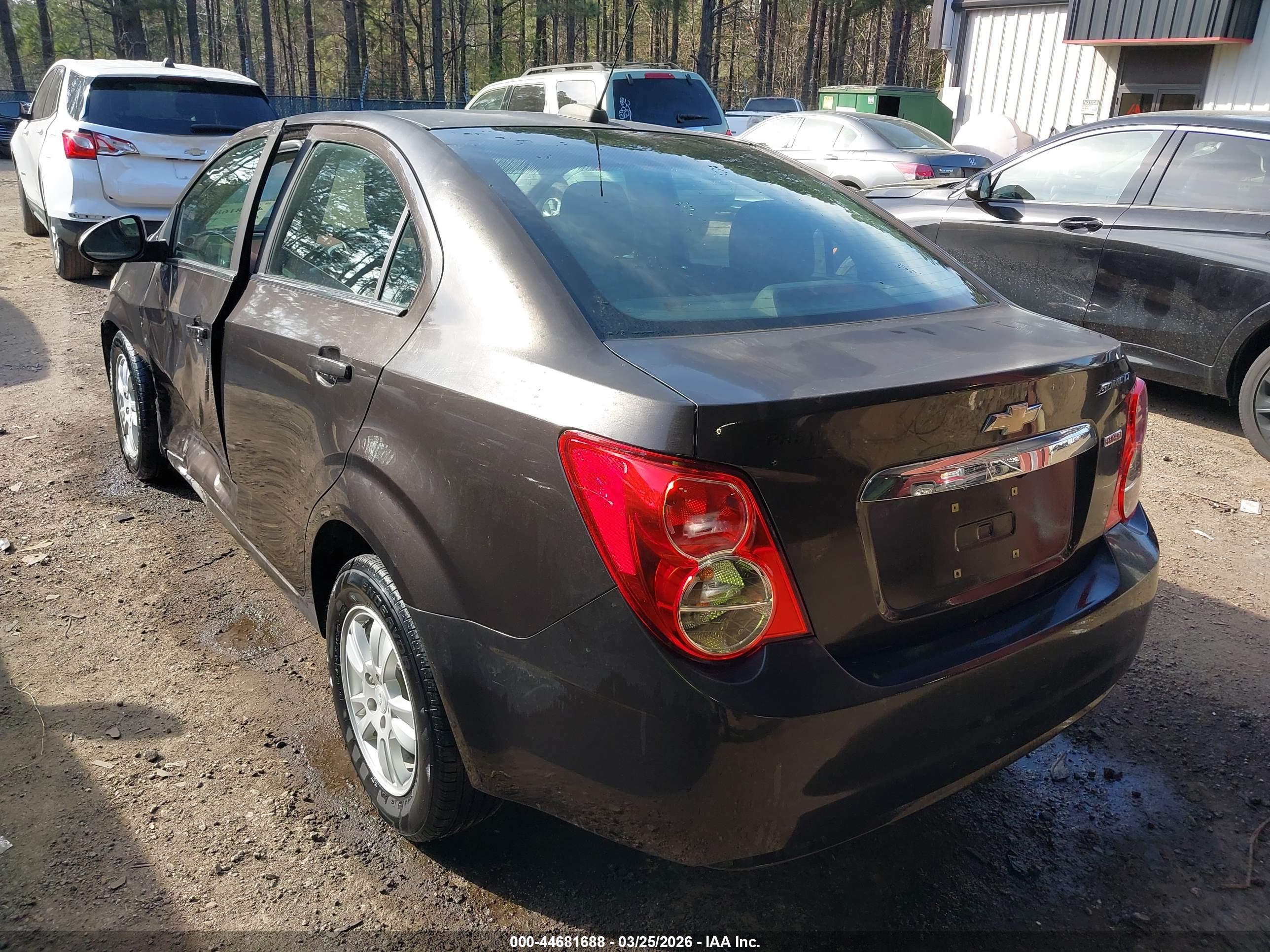 CHEVROLET SONIC image 3