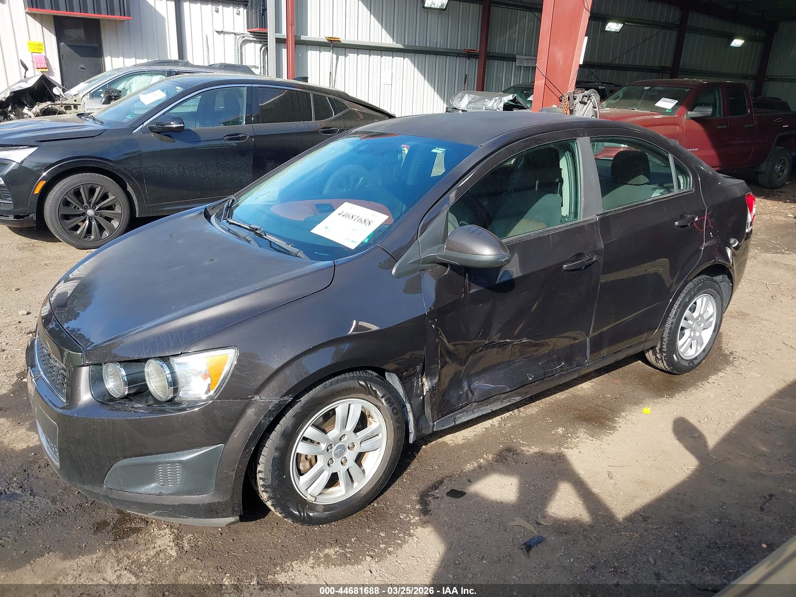 CHEVROLET SONIC image 6