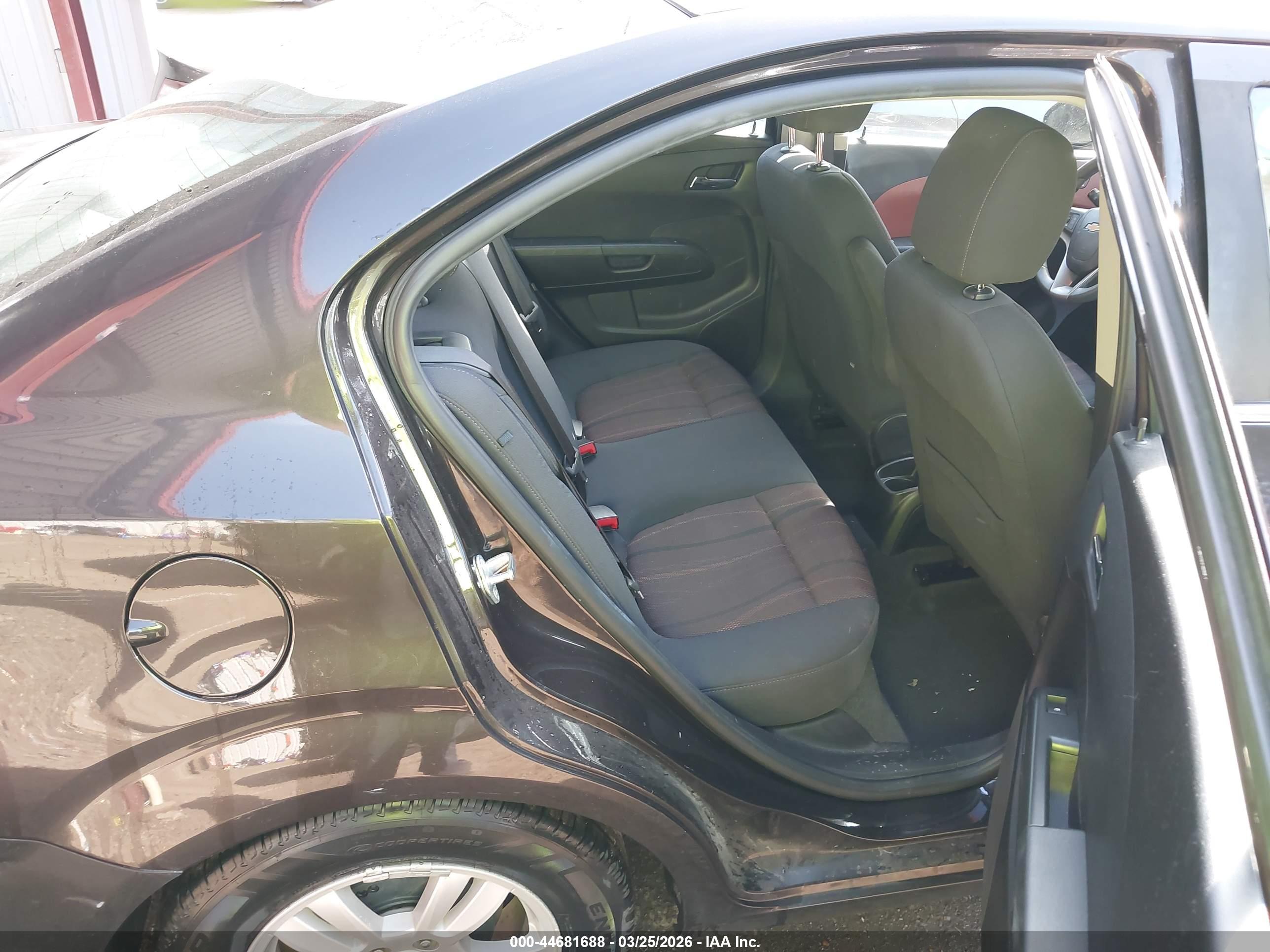 CHEVROLET SONIC image 8