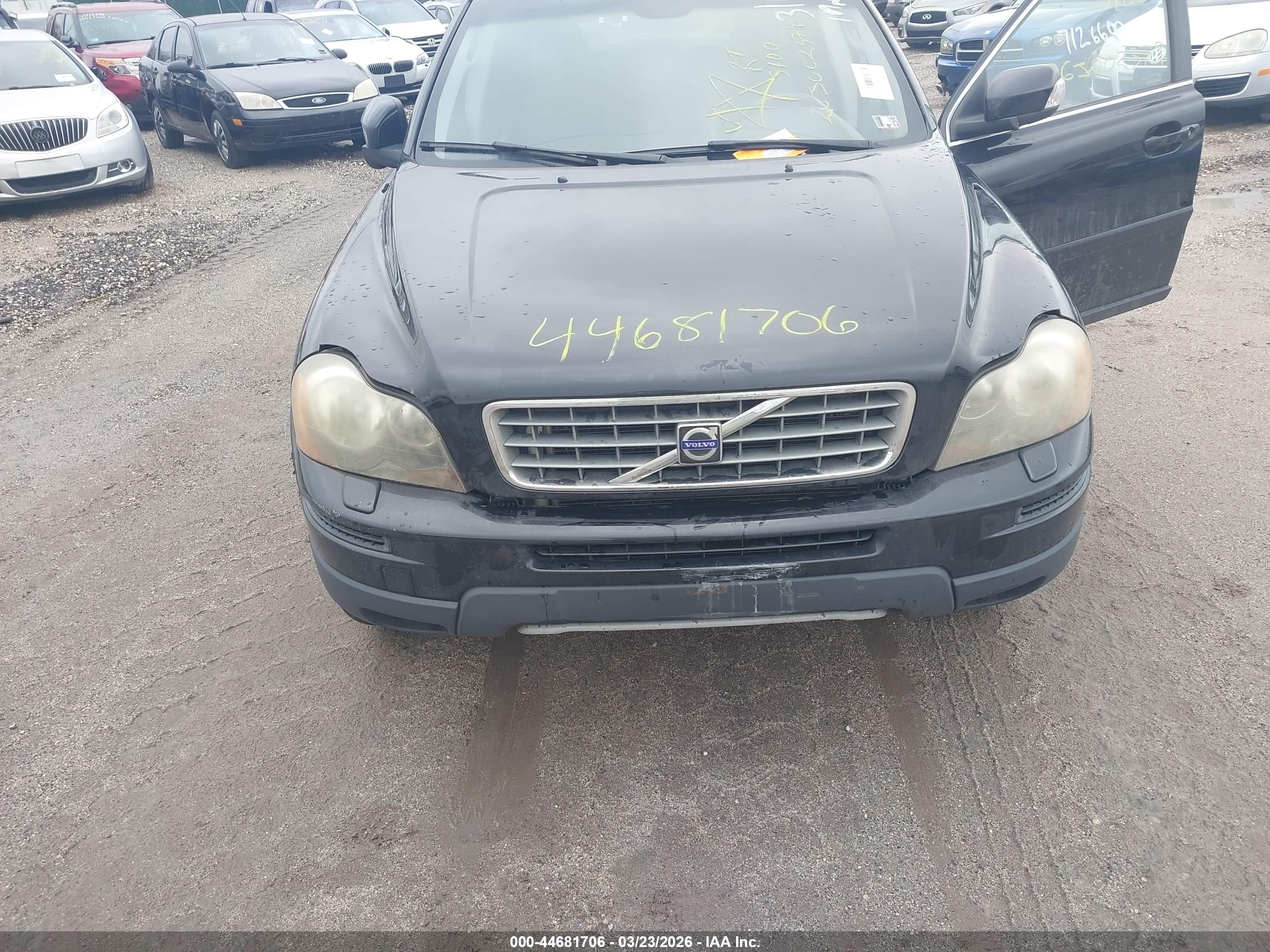 VOLVO XC90 image 10