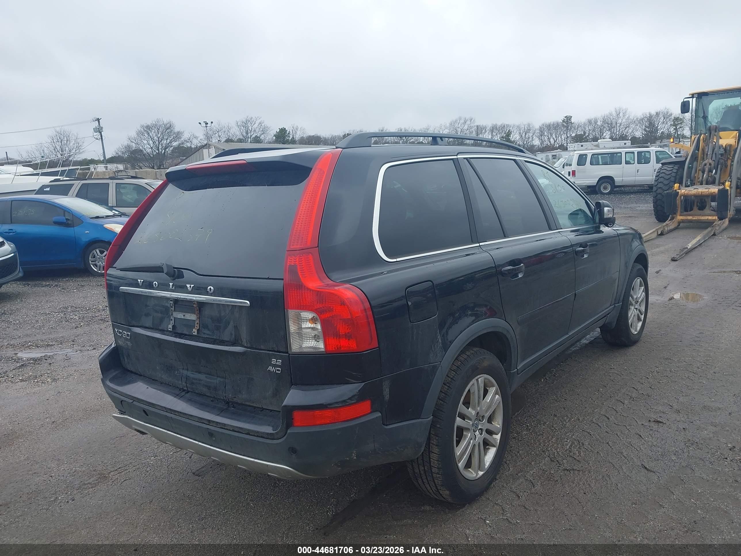 VOLVO XC90 image 4