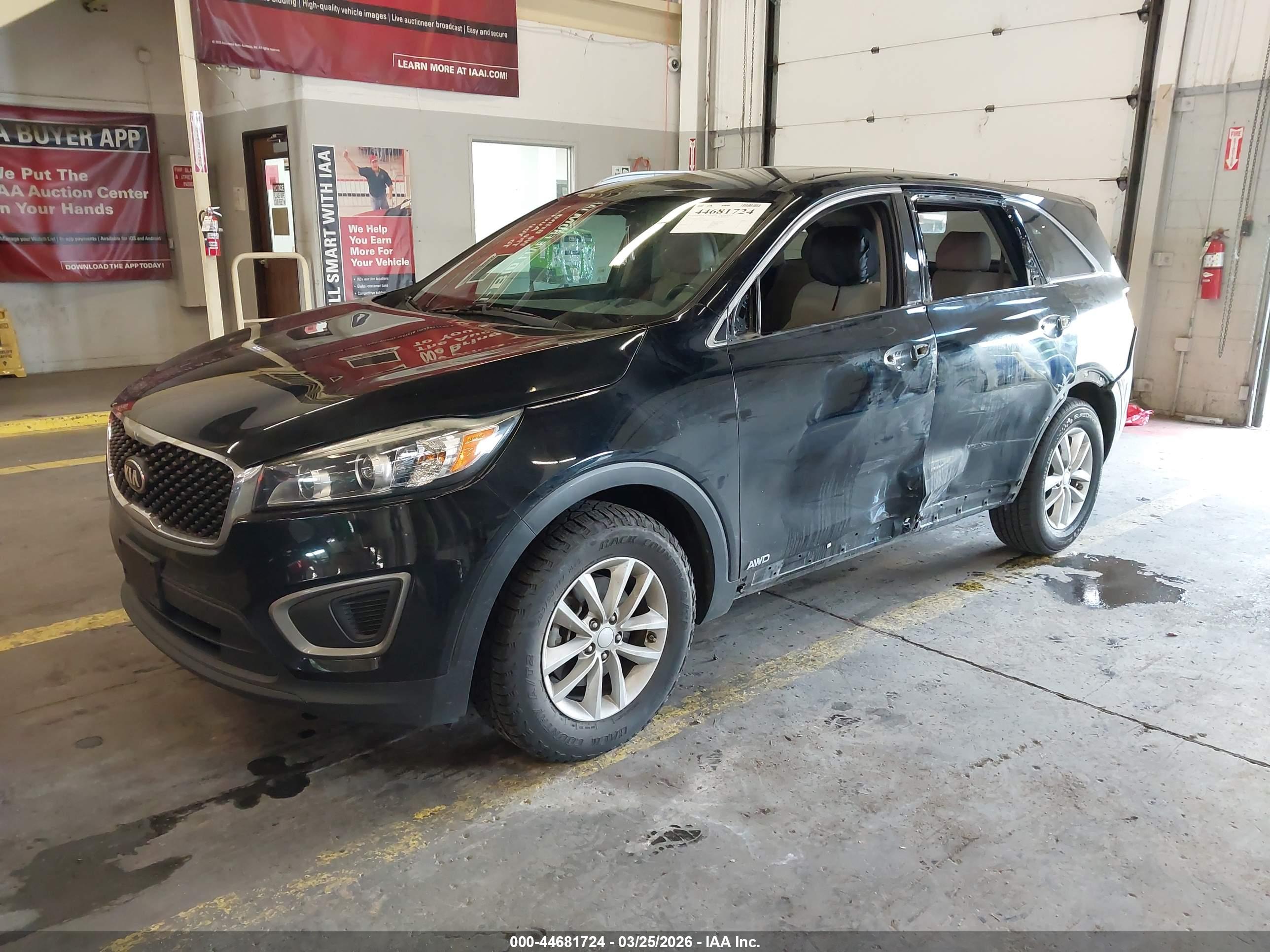 KIA SORENTO image 2