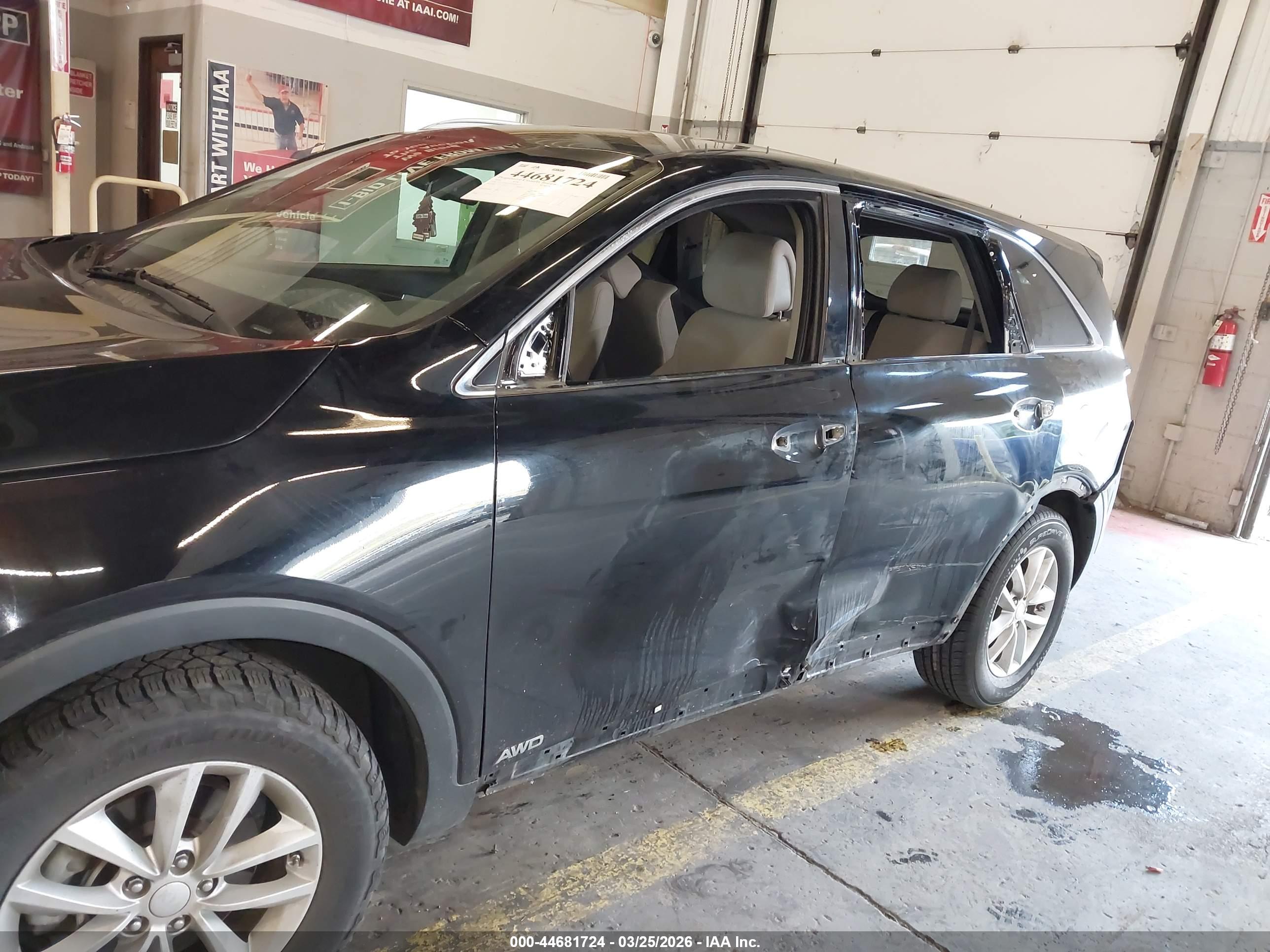 KIA SORENTO image 6