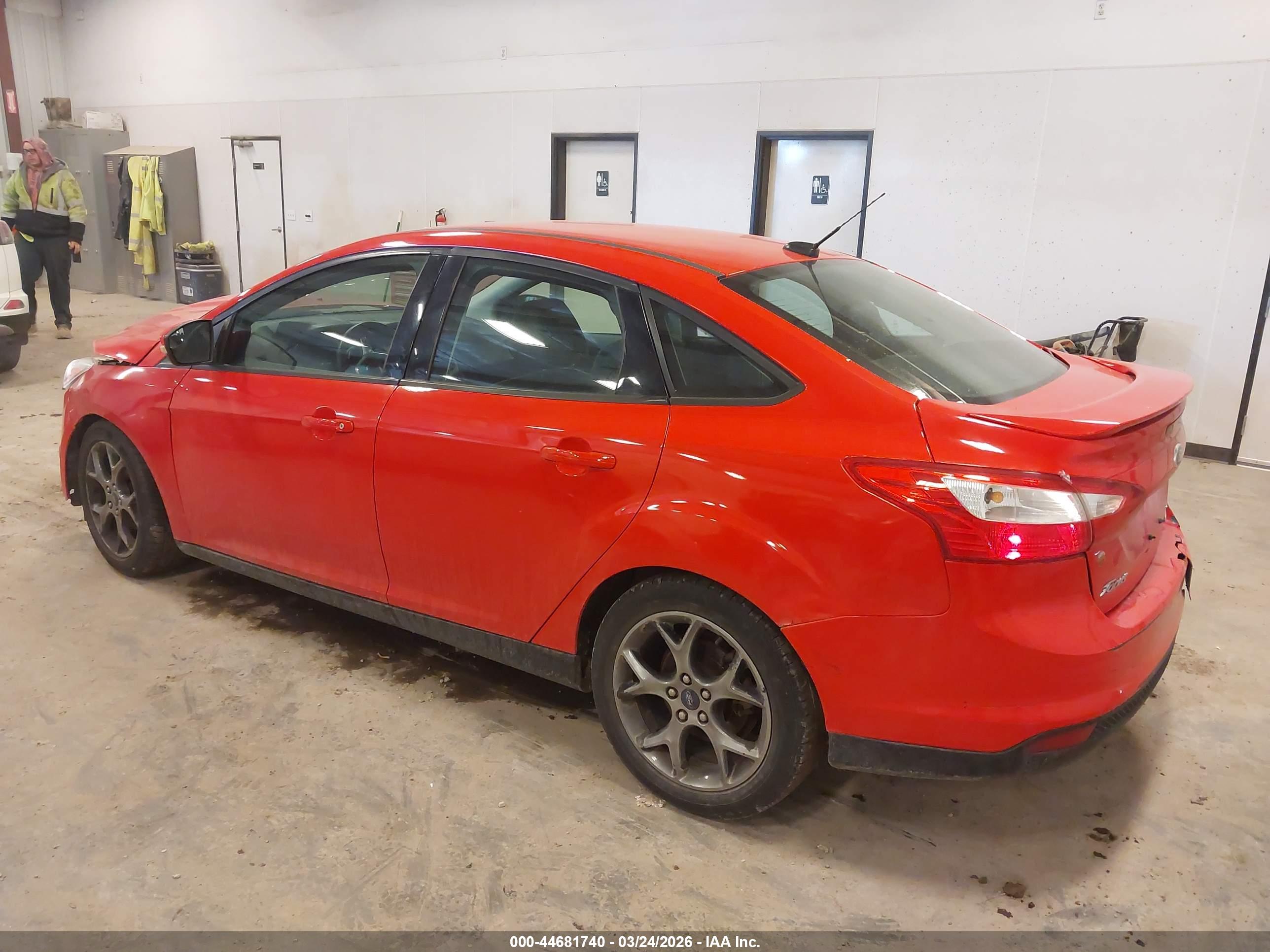 FORD FOCUS image 3