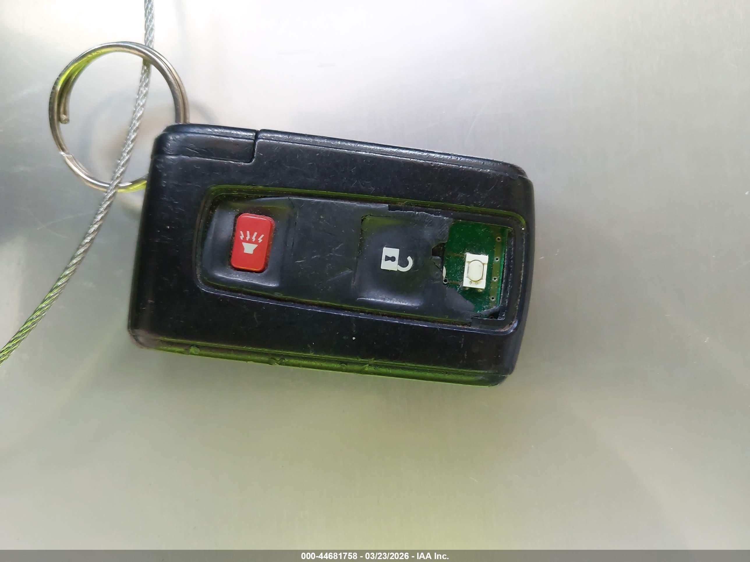 TOYOTA PRIUS image 11