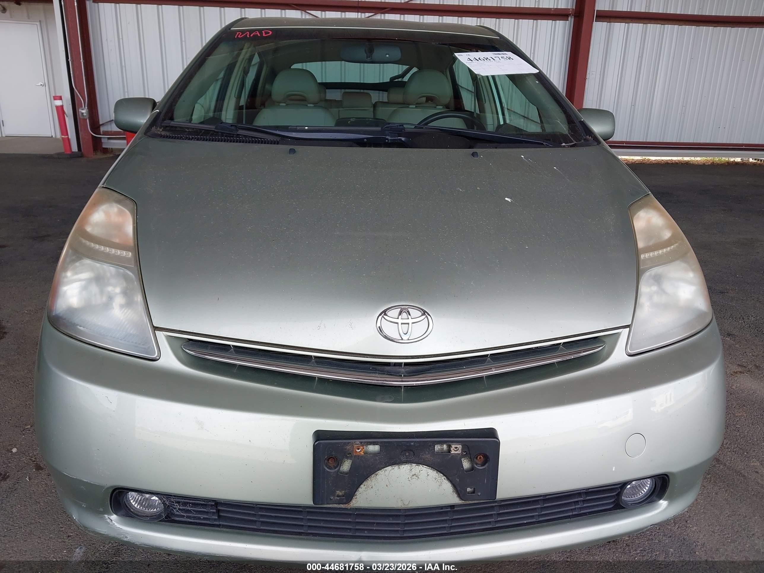 TOYOTA PRIUS image 6
