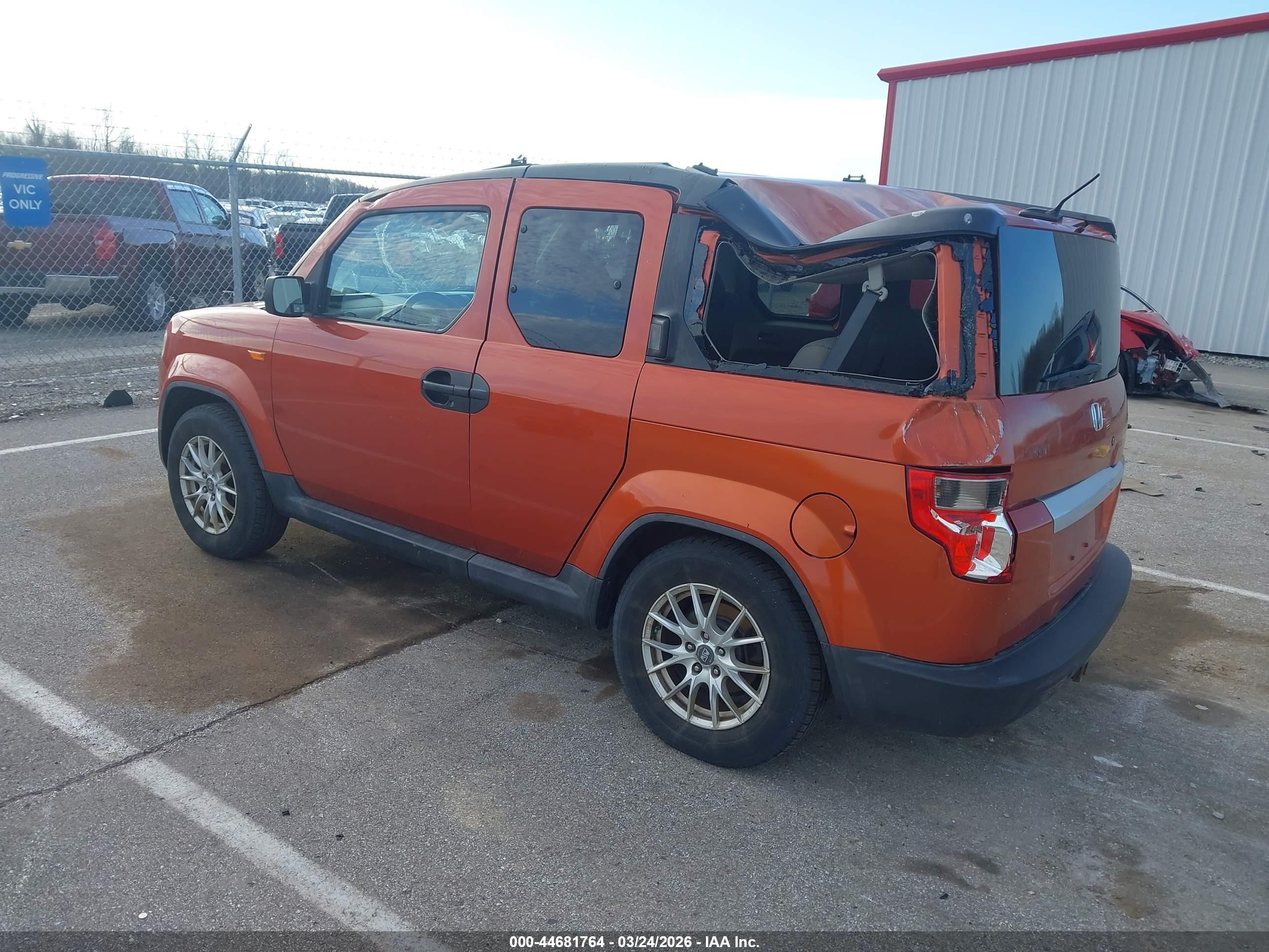 HONDA ELEMENT image 3
